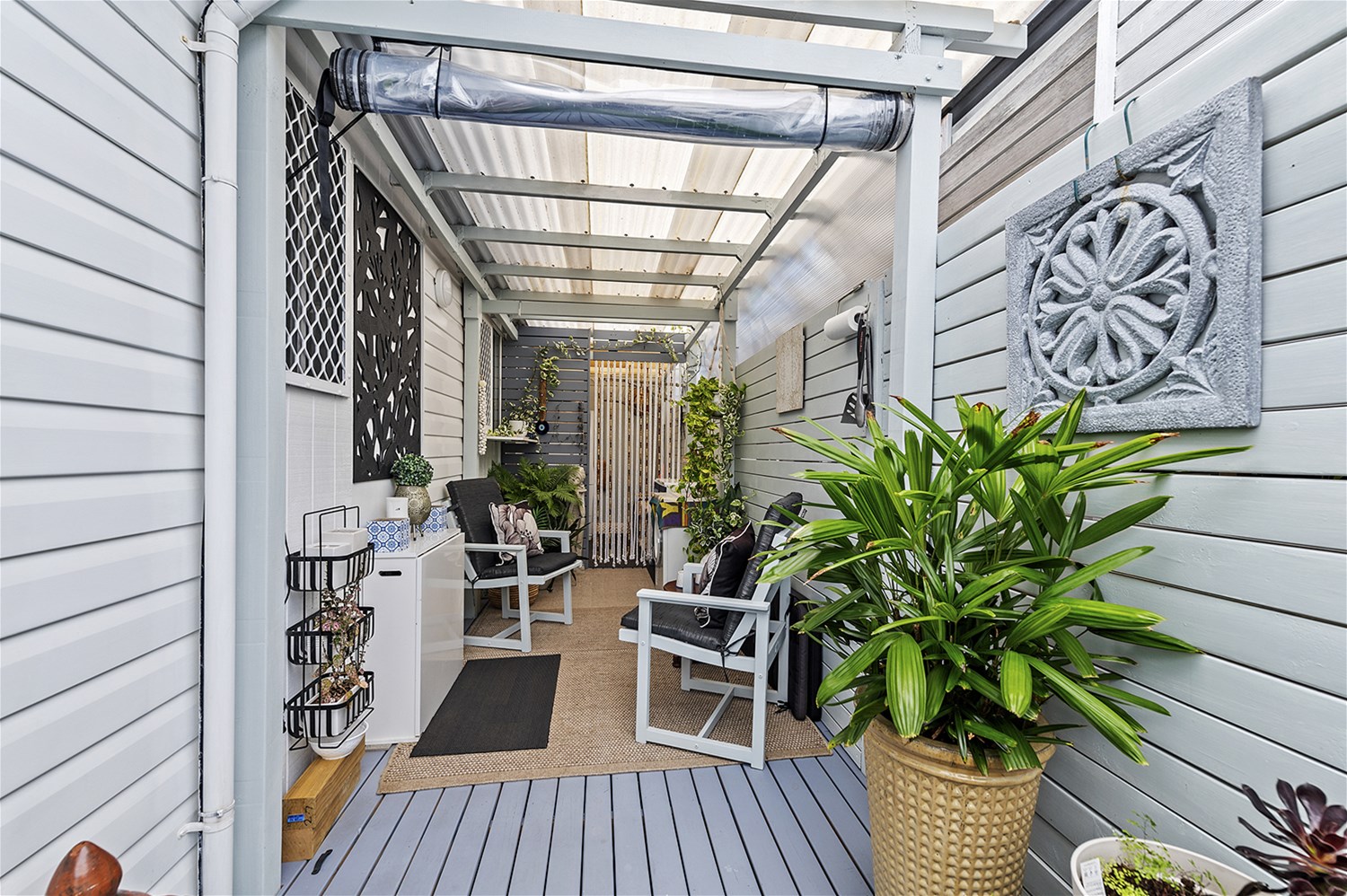 DEPOSIT TAKEN – UNDER CONTRACT 9