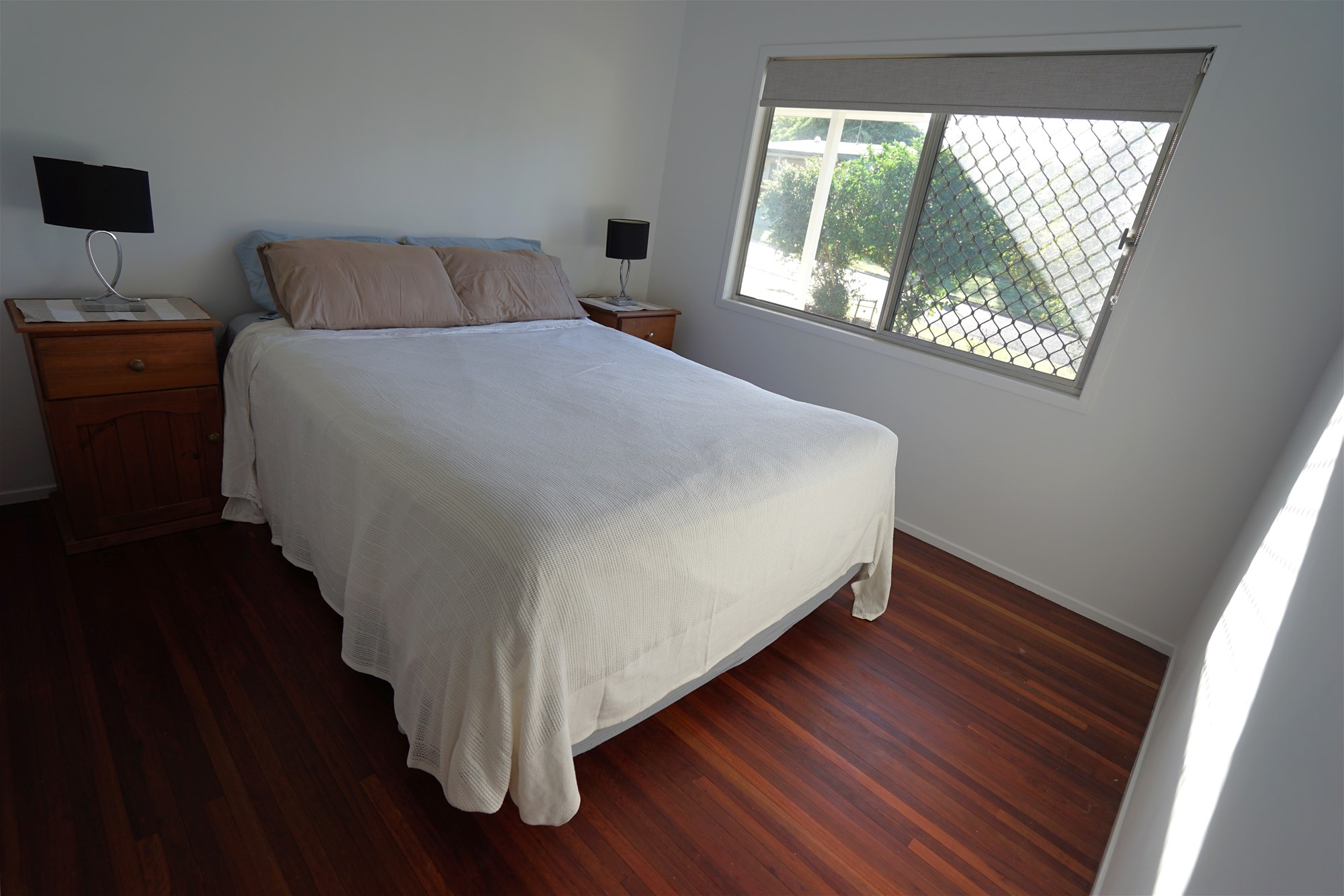 Freshly Renovated Home in Cul-de-Sac 11