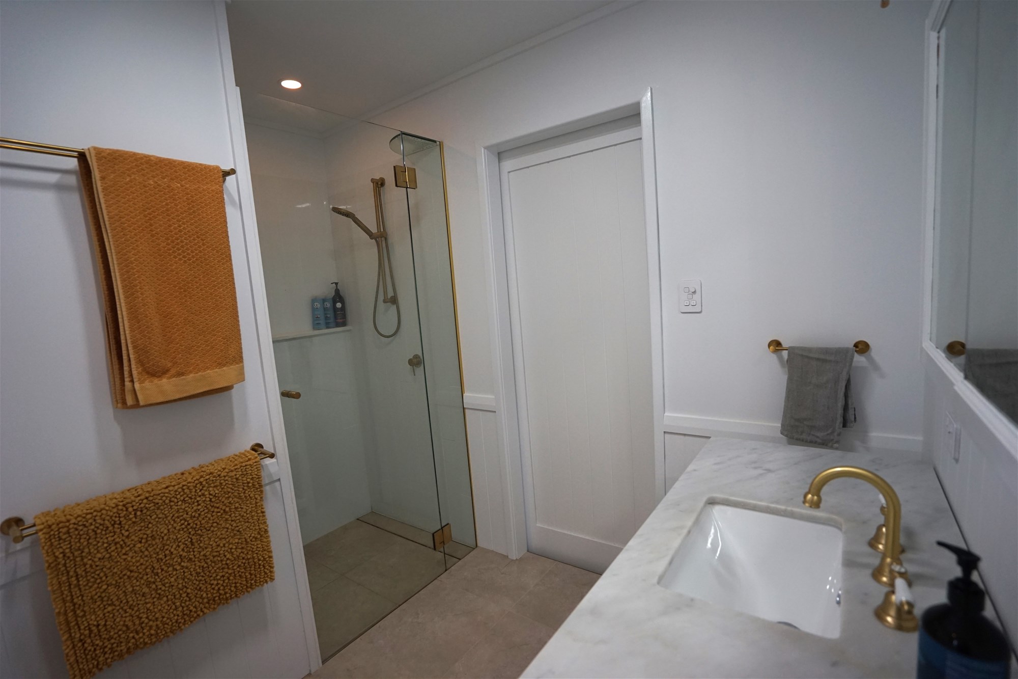 Freshly Renovated Home in Cul-de-Sac 9