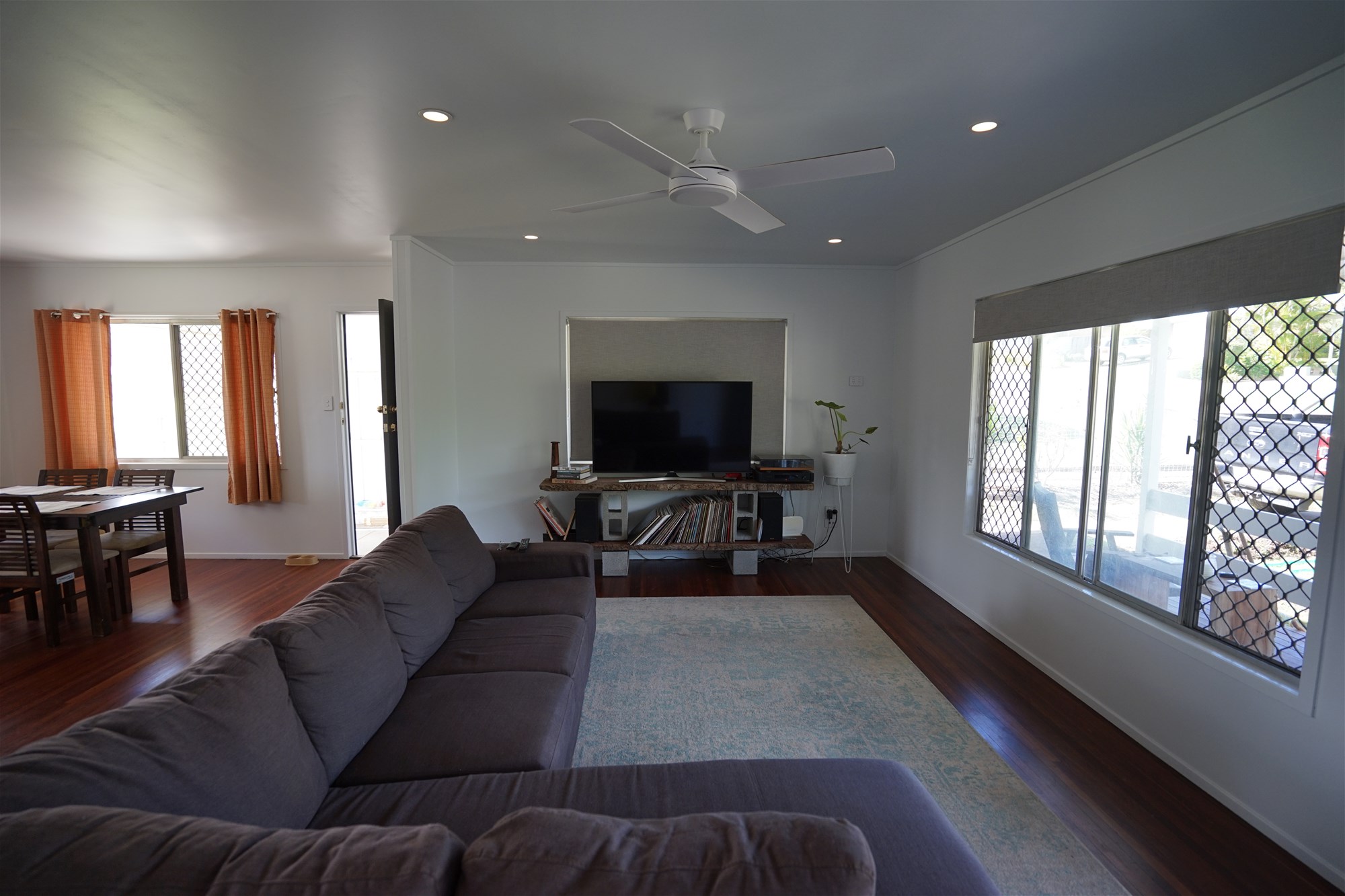 Freshly Renovated Home in Cul-de-Sac 5
