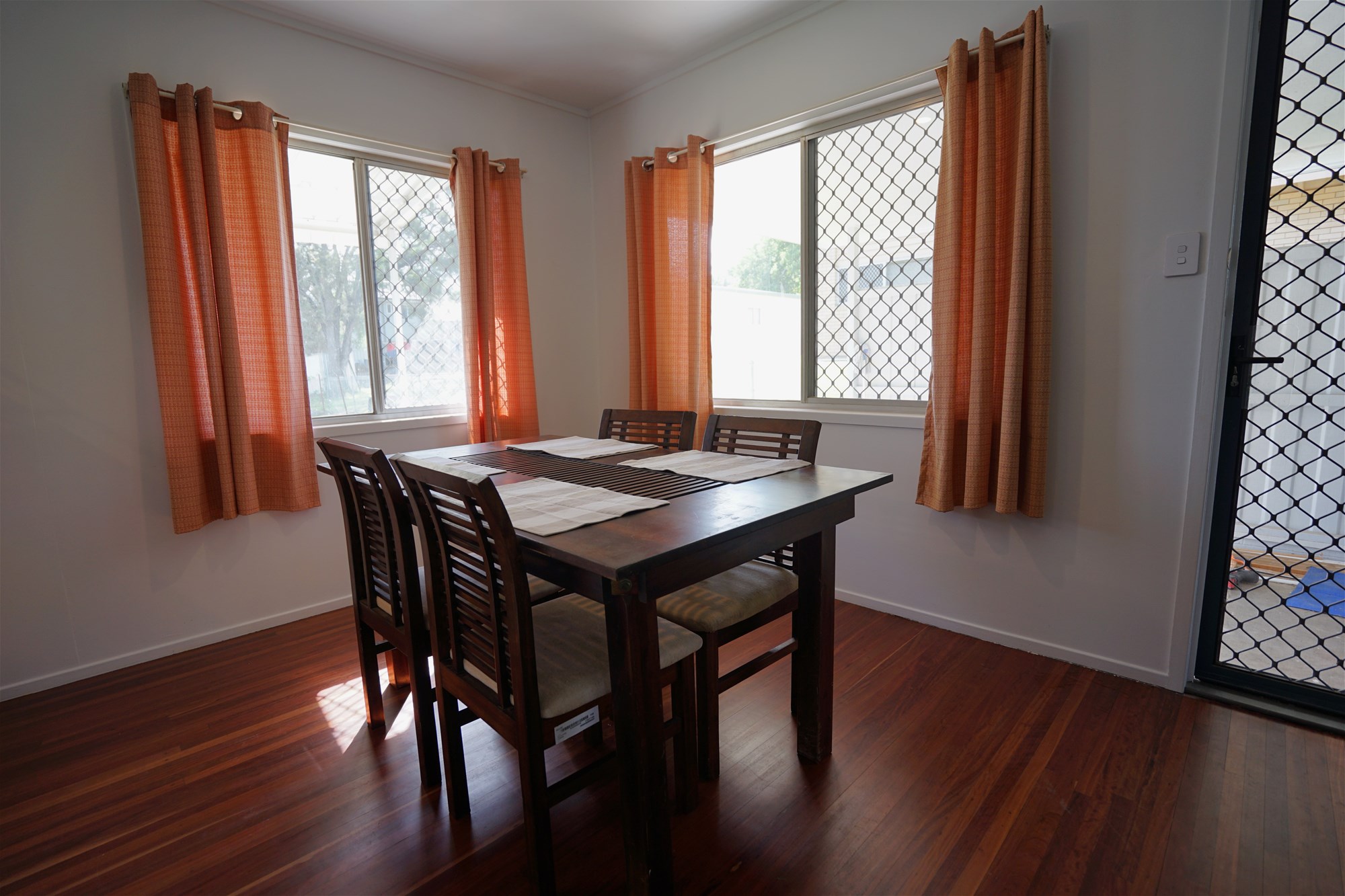 Freshly Renovated Home in Cul-de-Sac 7