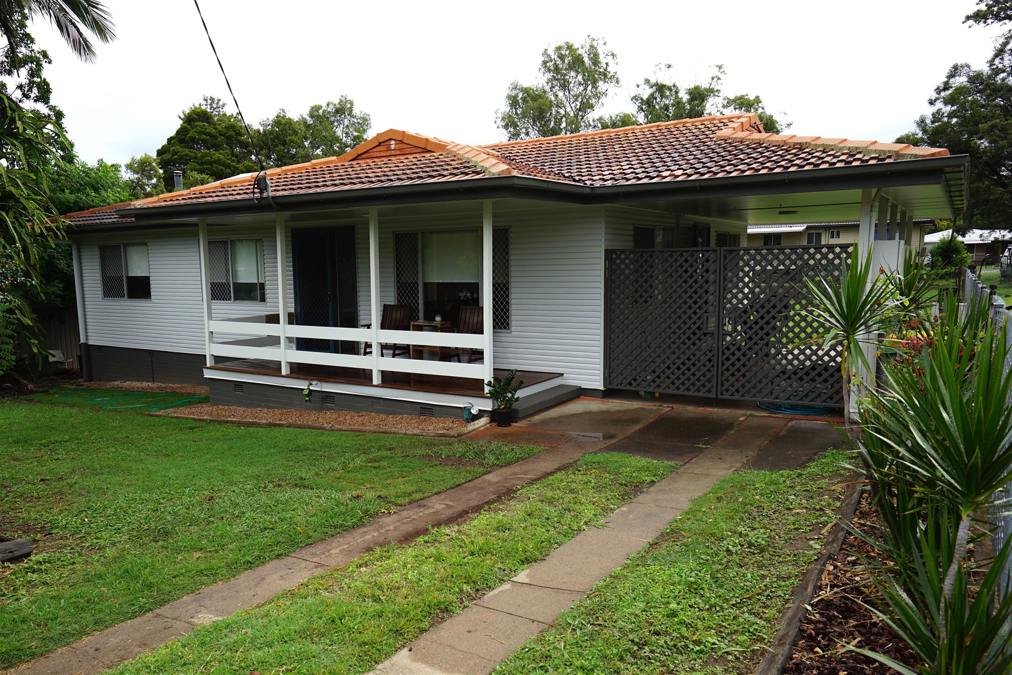 Freshly Renovated Home in Cul-de-Sac just a Short Stroll to Lake Apex