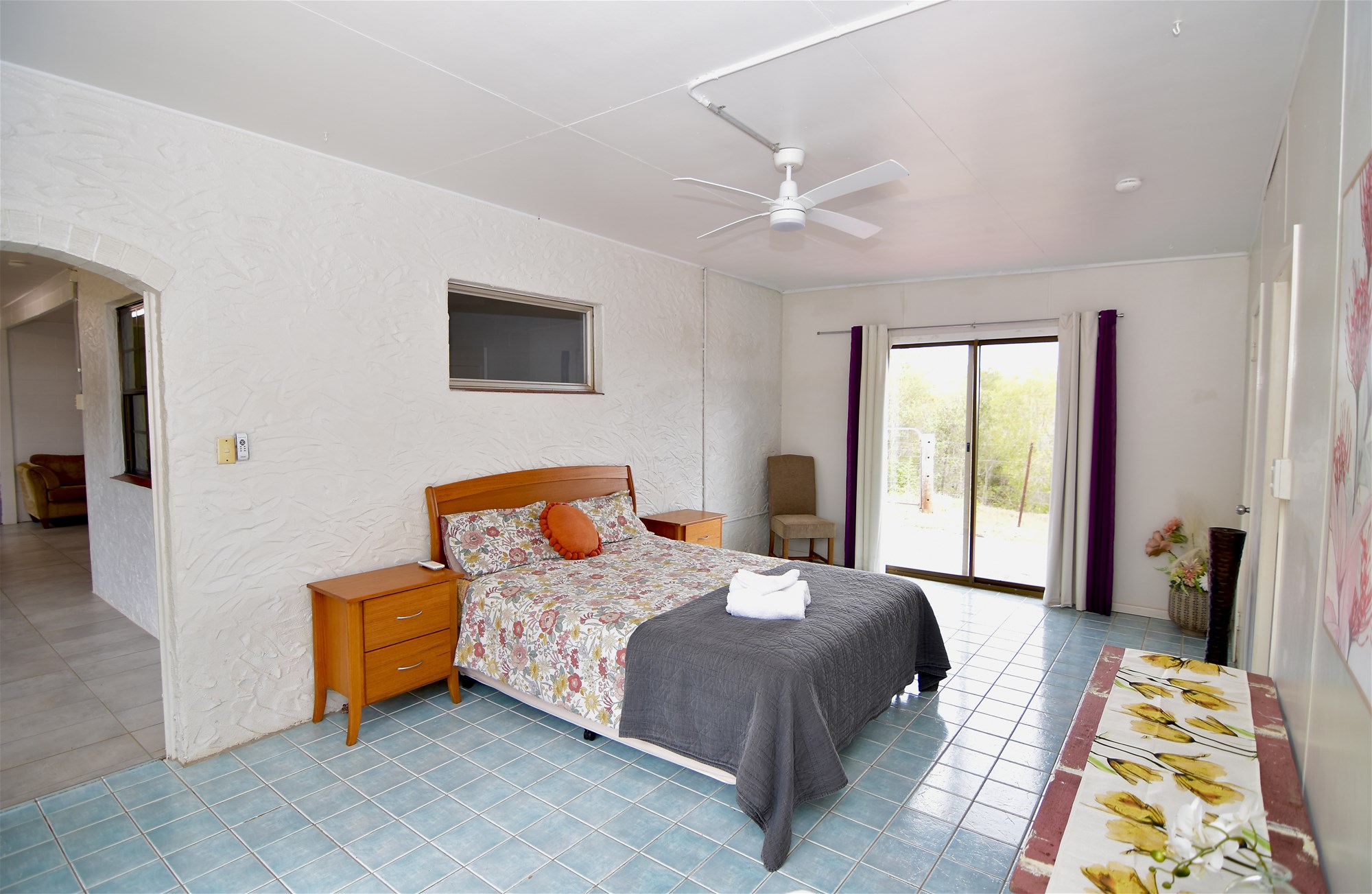 Funky low maintenance home! 7