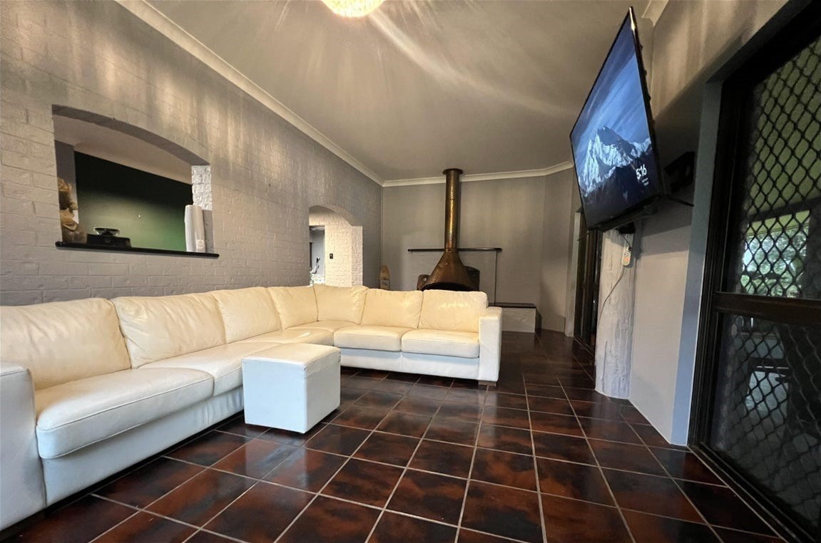 UNDER CONTRACT -The Perfect Family 4