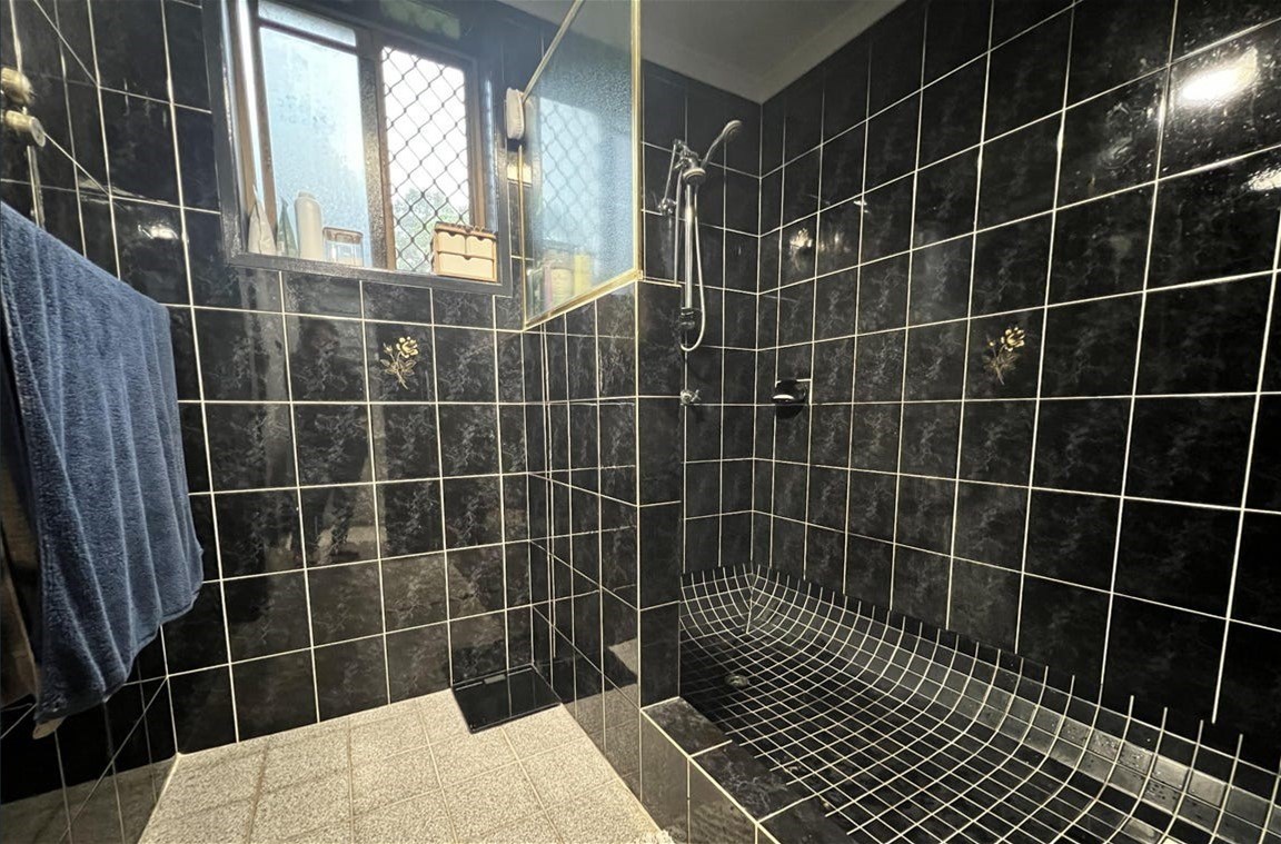 UNDER CONTRACT -The Perfect Family 13