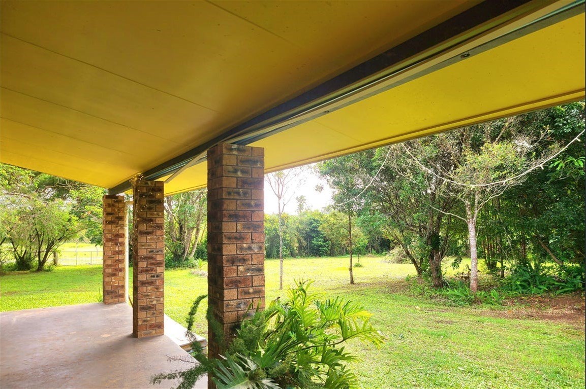 UNDER CONTRACT -The Perfect Family 8