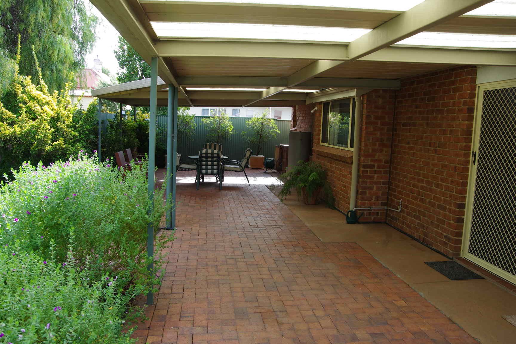 1A Milnes Rd Strathalbyn 2