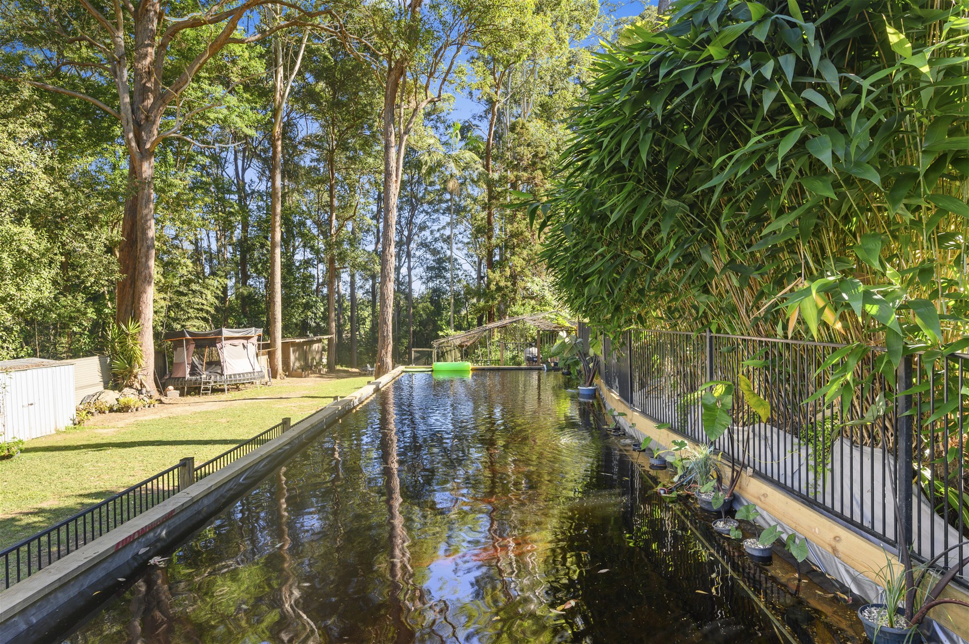 Fishing, Golf, Lifestyle + Privacy! 20