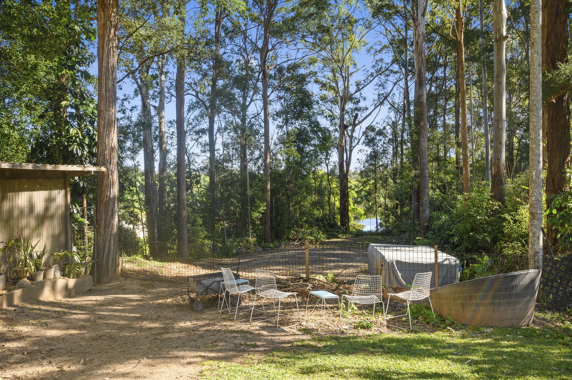 Fishing, Golf, Lifestyle + Privacy! 26