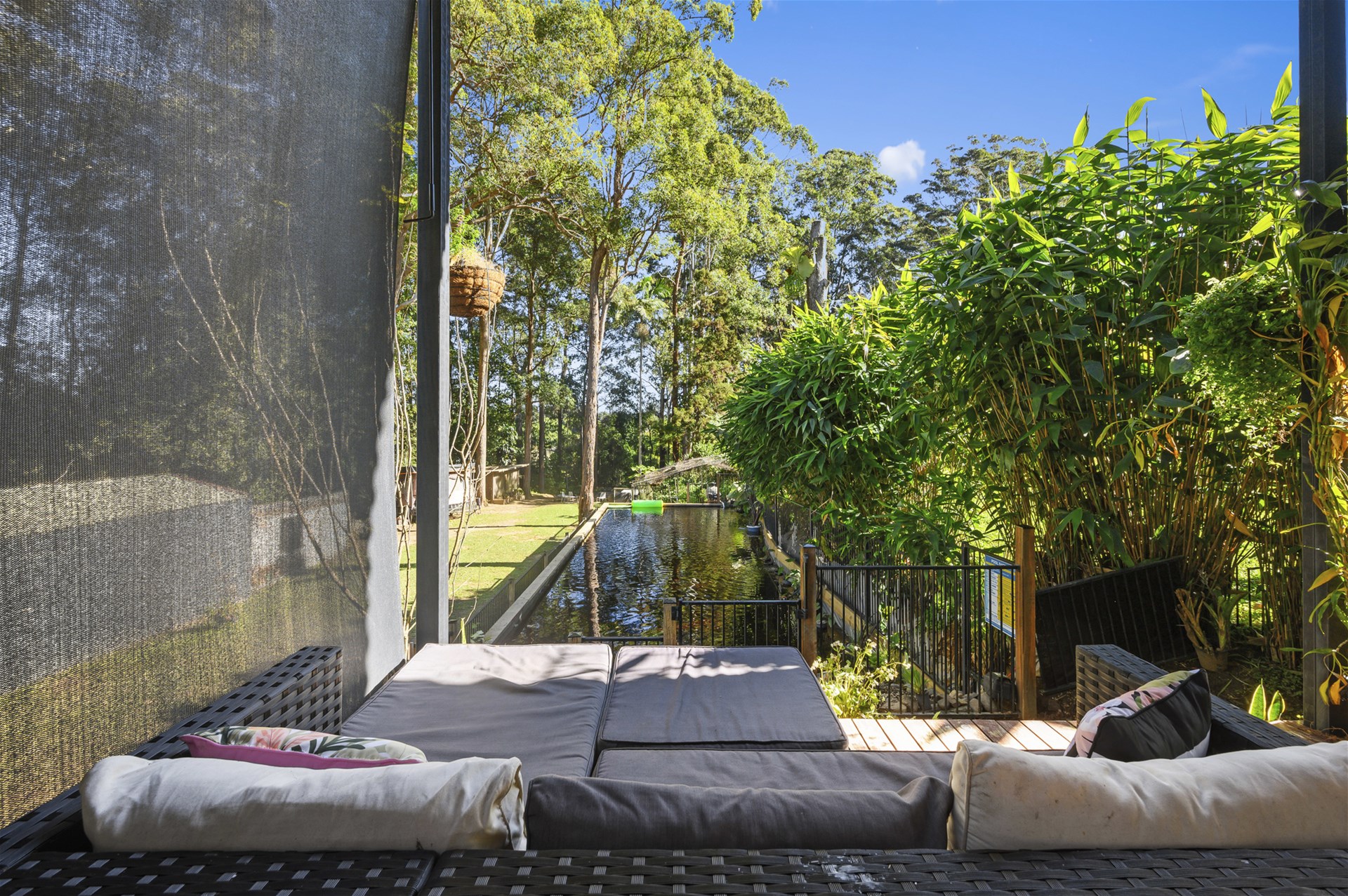 Fishing, Golf, Lifestyle + Privacy! 19