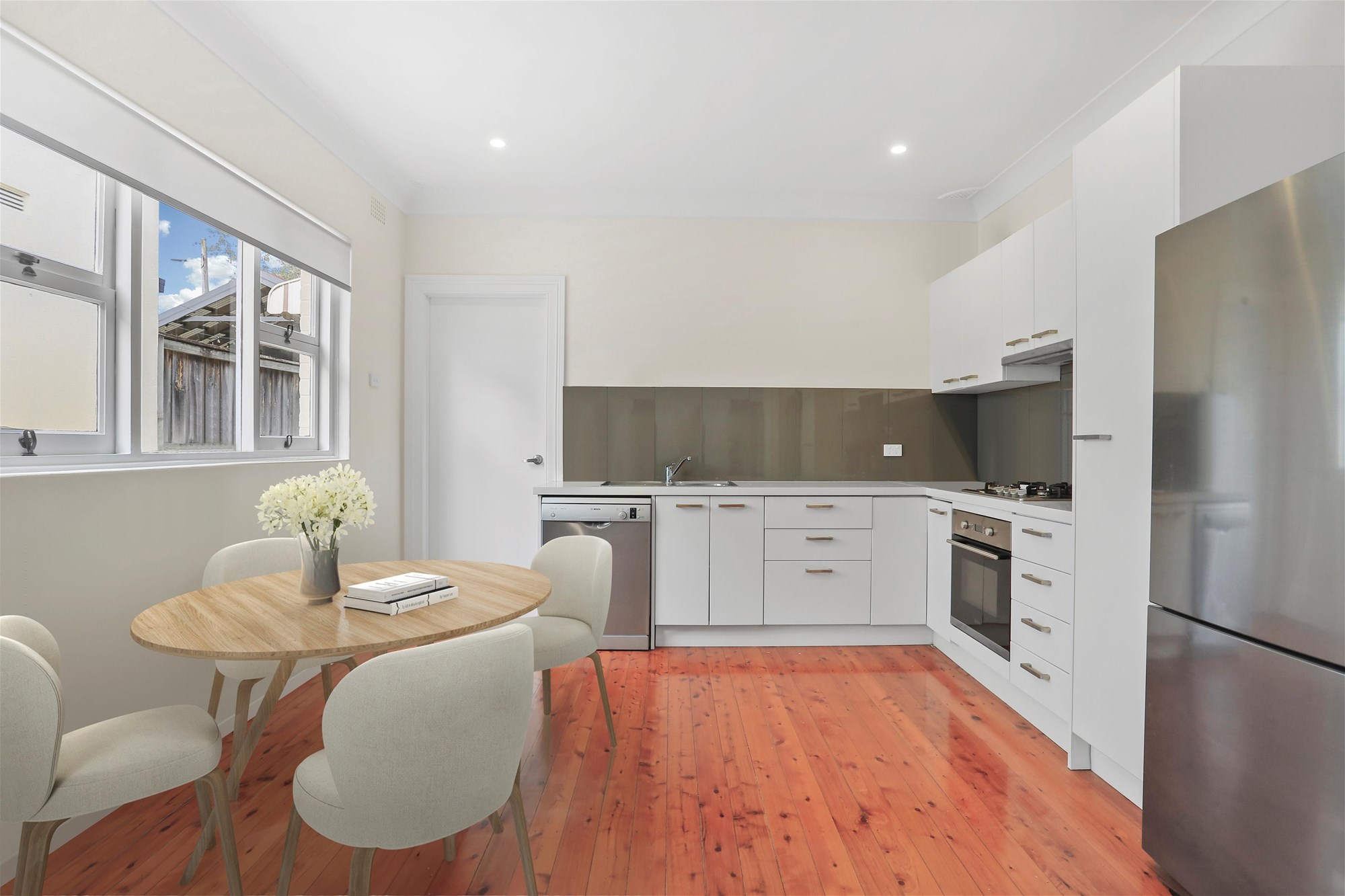 Charming Home On The Park 3
