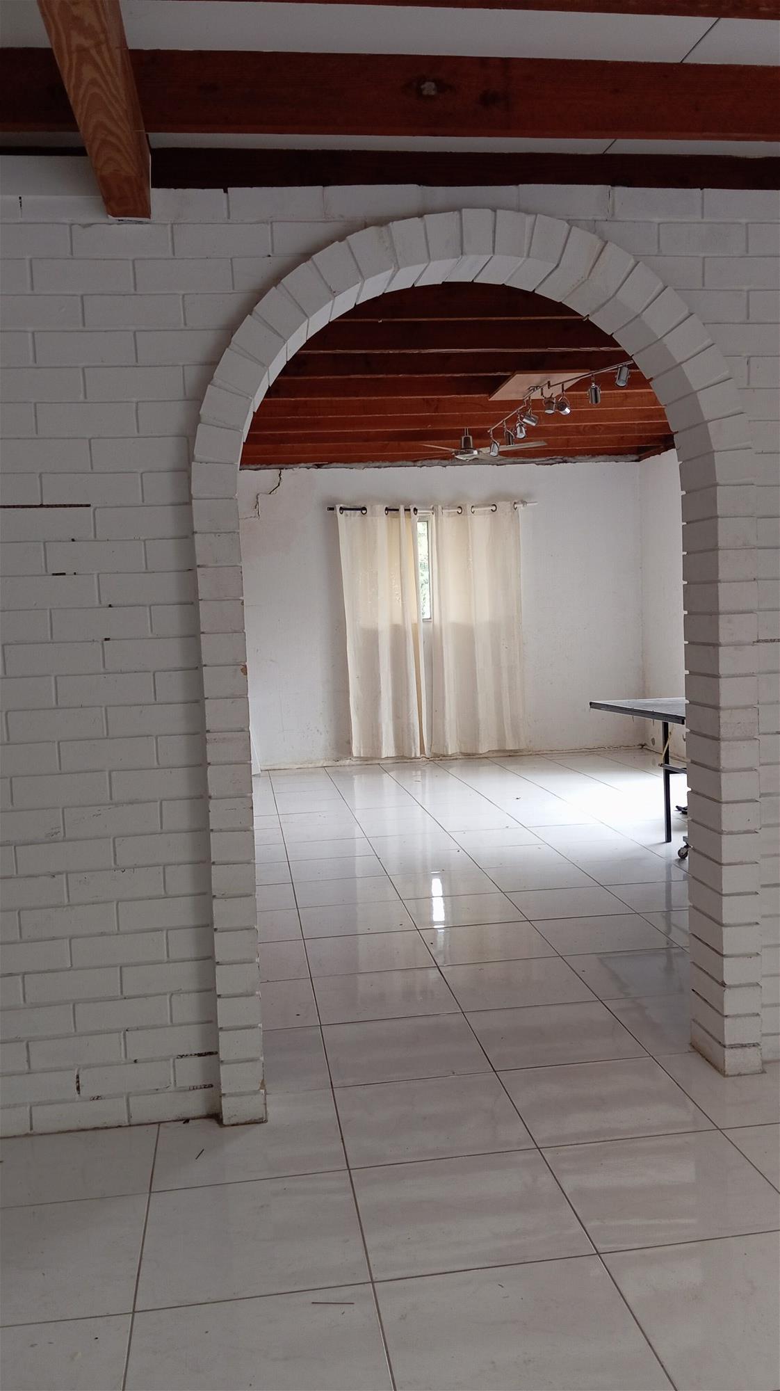BESSER BLOCK House on 2859m2 4