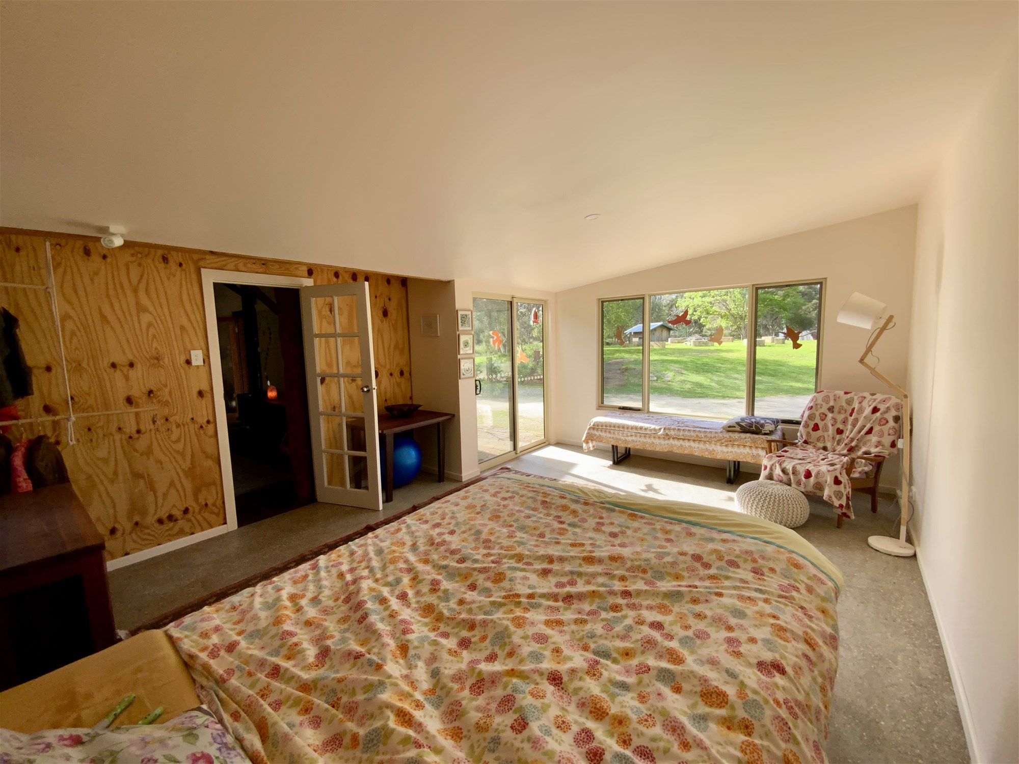Unique Rural Retreat Lifestyle 13