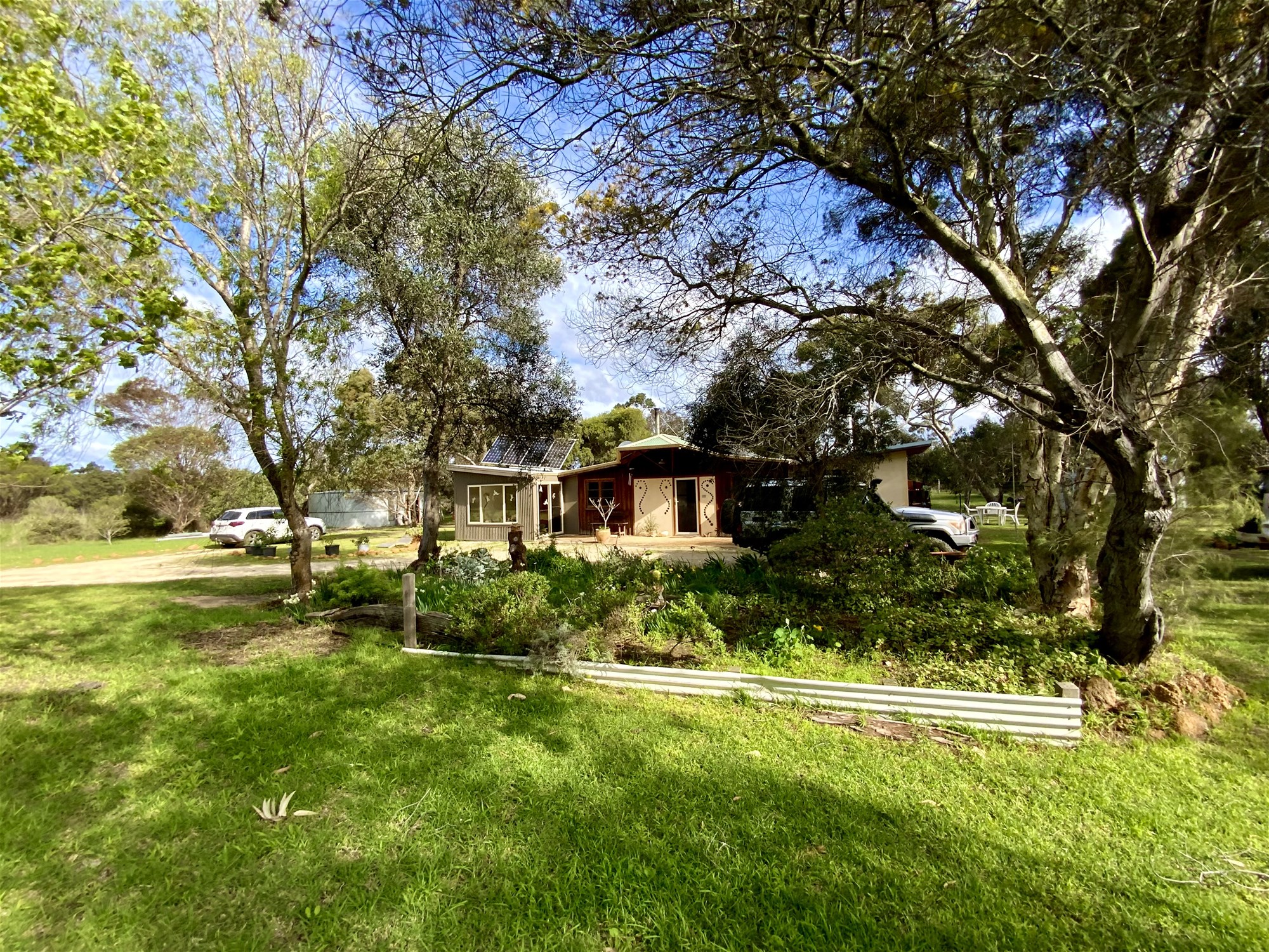 Unique Rural Retreat Lifestyle