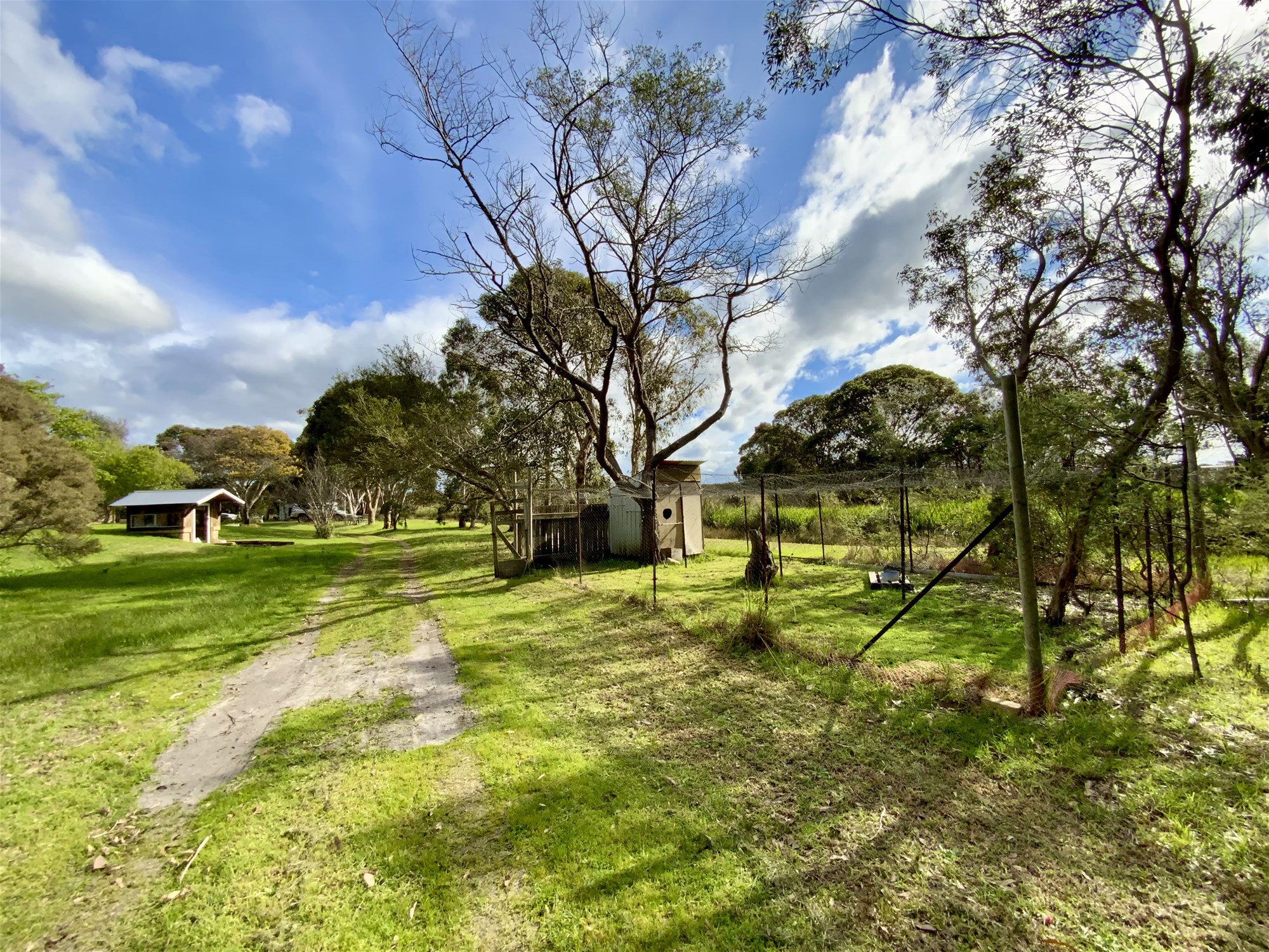 Unique Rural Retreat Lifestyle 35