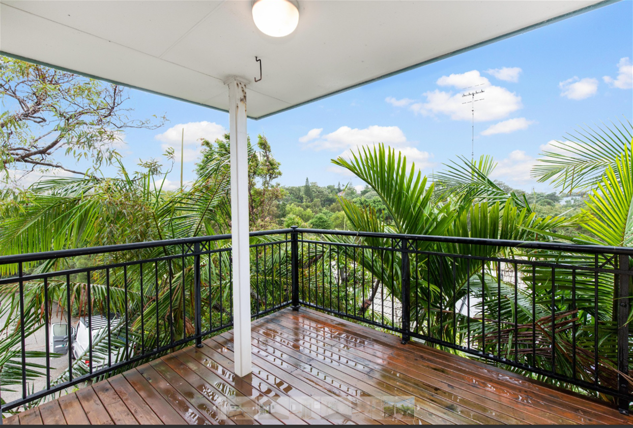 “Stunning Townhouse in Sunrise Beach 9