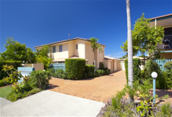 “Stunning Townhouse in Sunrise Beach 15