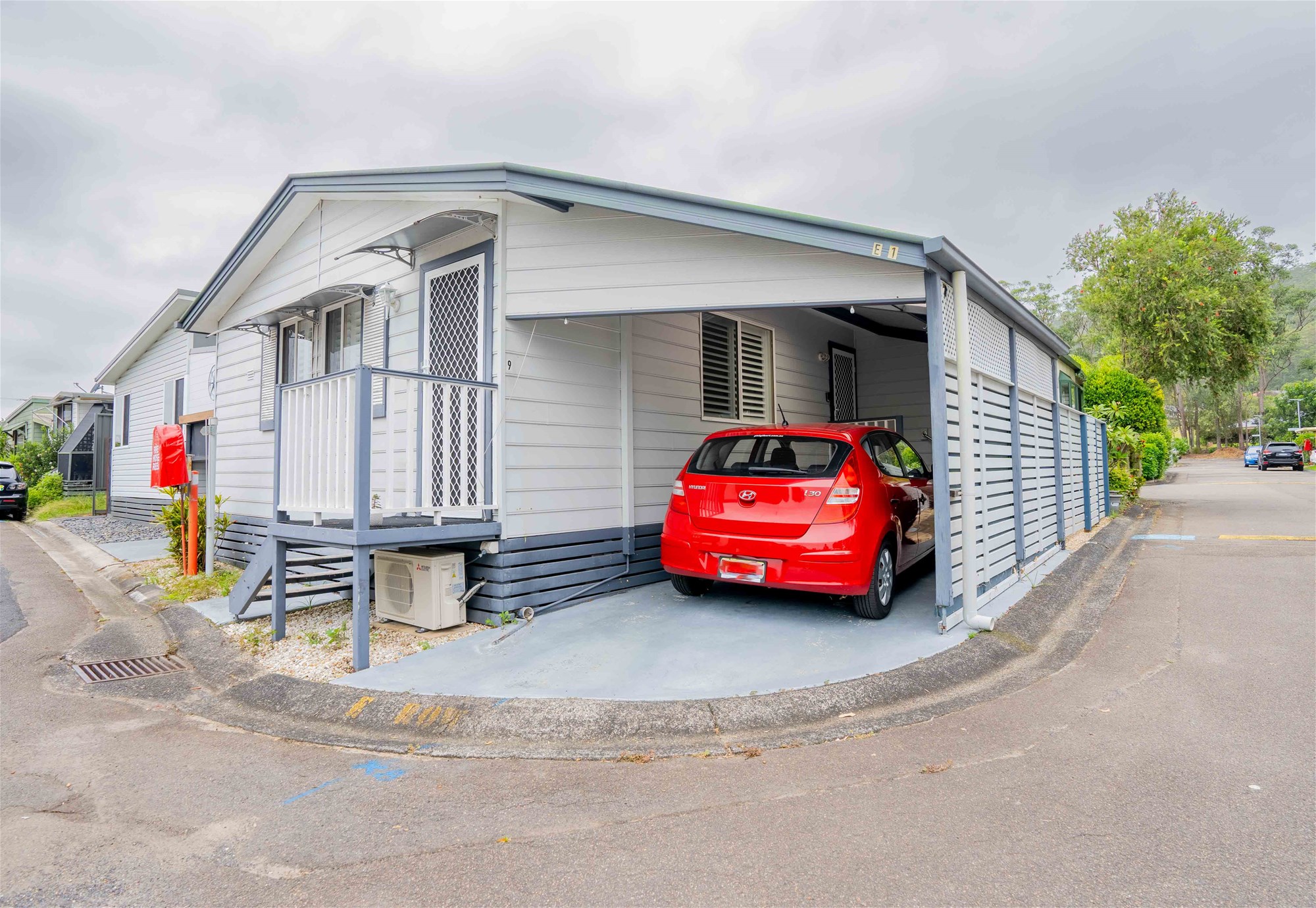 DEPOSIT TAKEN/UNDER CONTRACT – Great 10