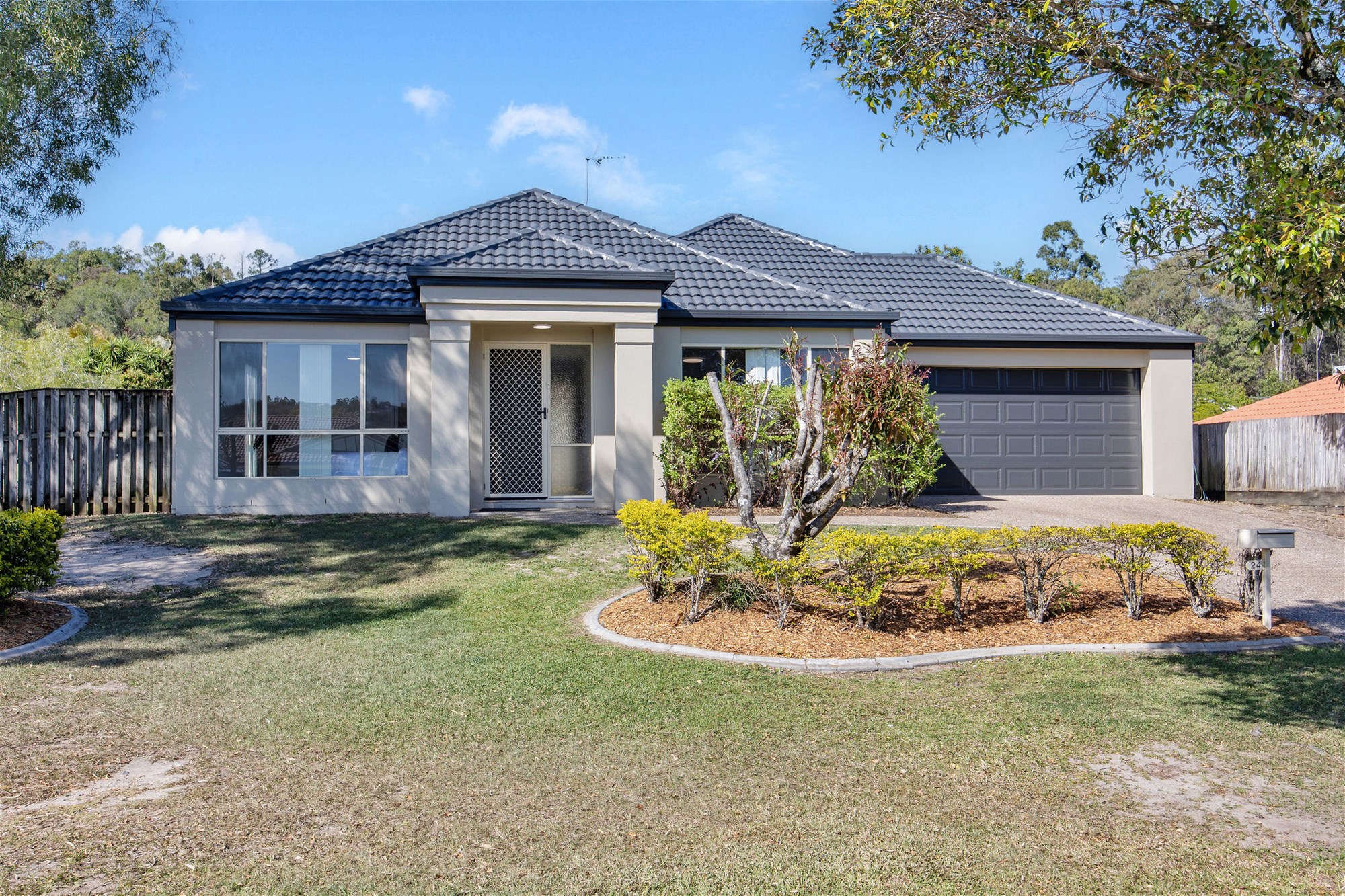 Established Single Level Family Home on Large Block – Will sell at Auction on site Saturday 19 October 11am