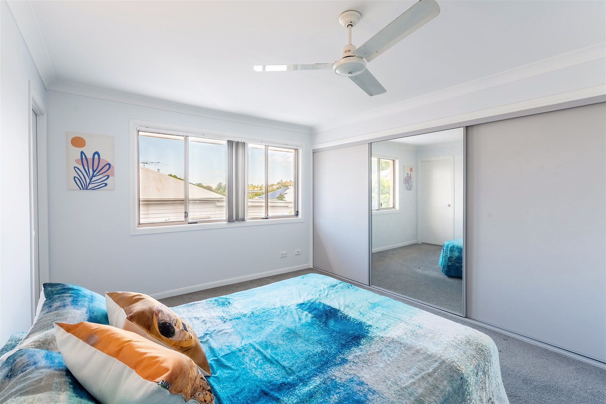 A Comfortable Home in an 7