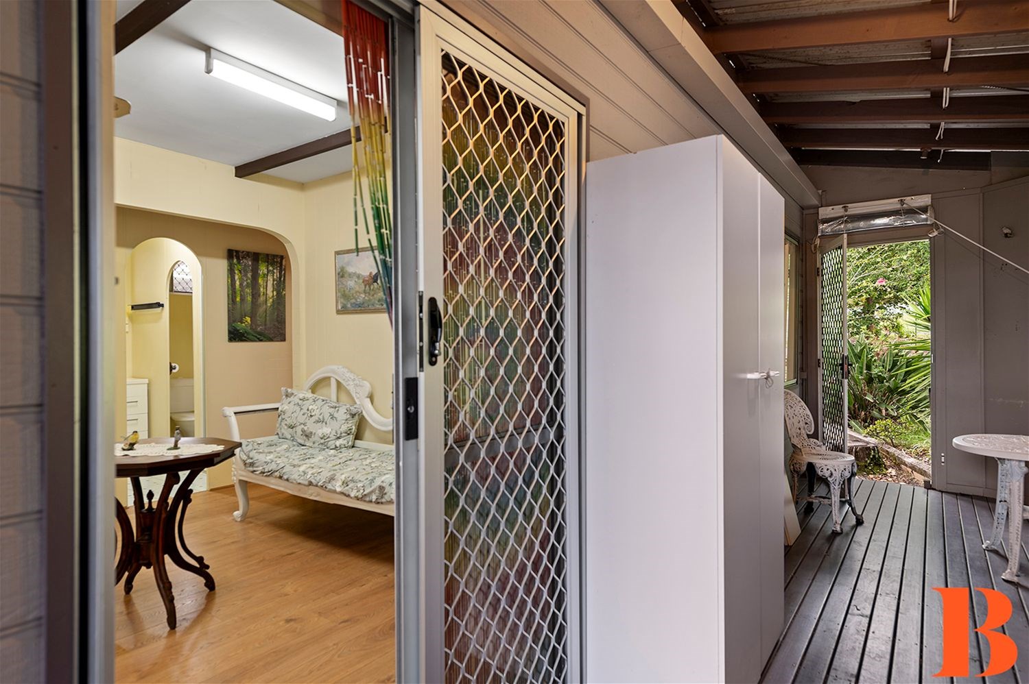 Deposit Taken/Under Contract – Gorgeous 3