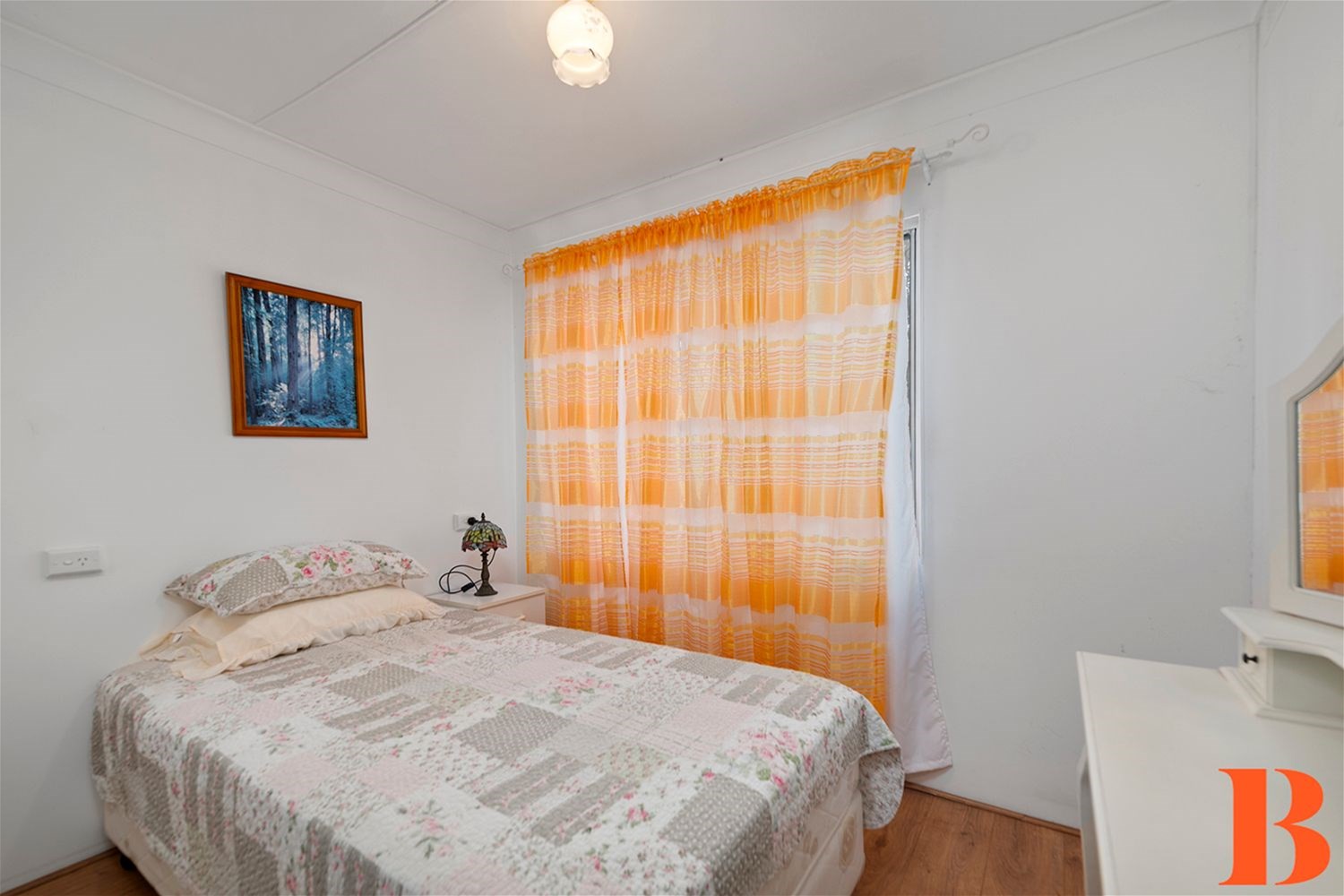 Deposit Taken/Under Contract – Gorgeous 6