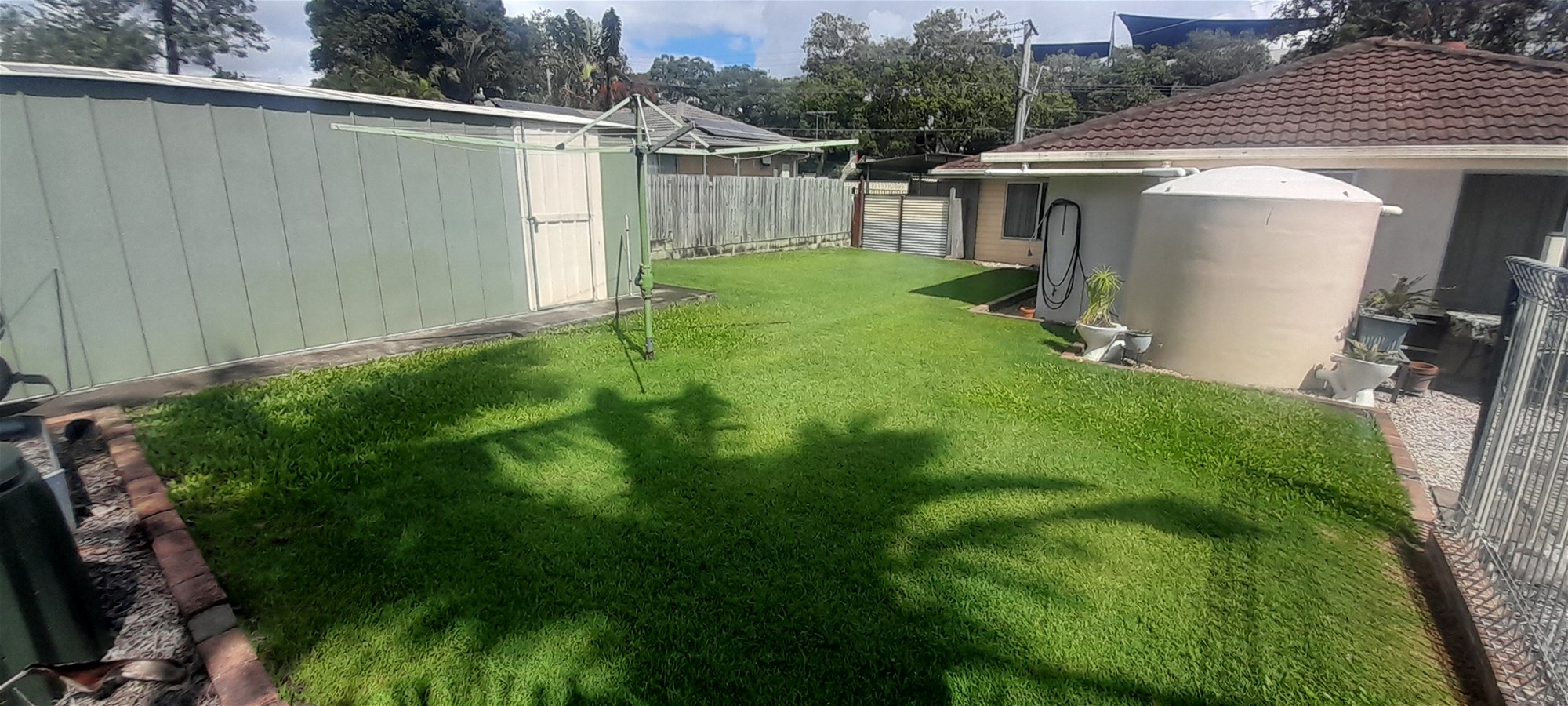 4 Bedroom Home with pool 15