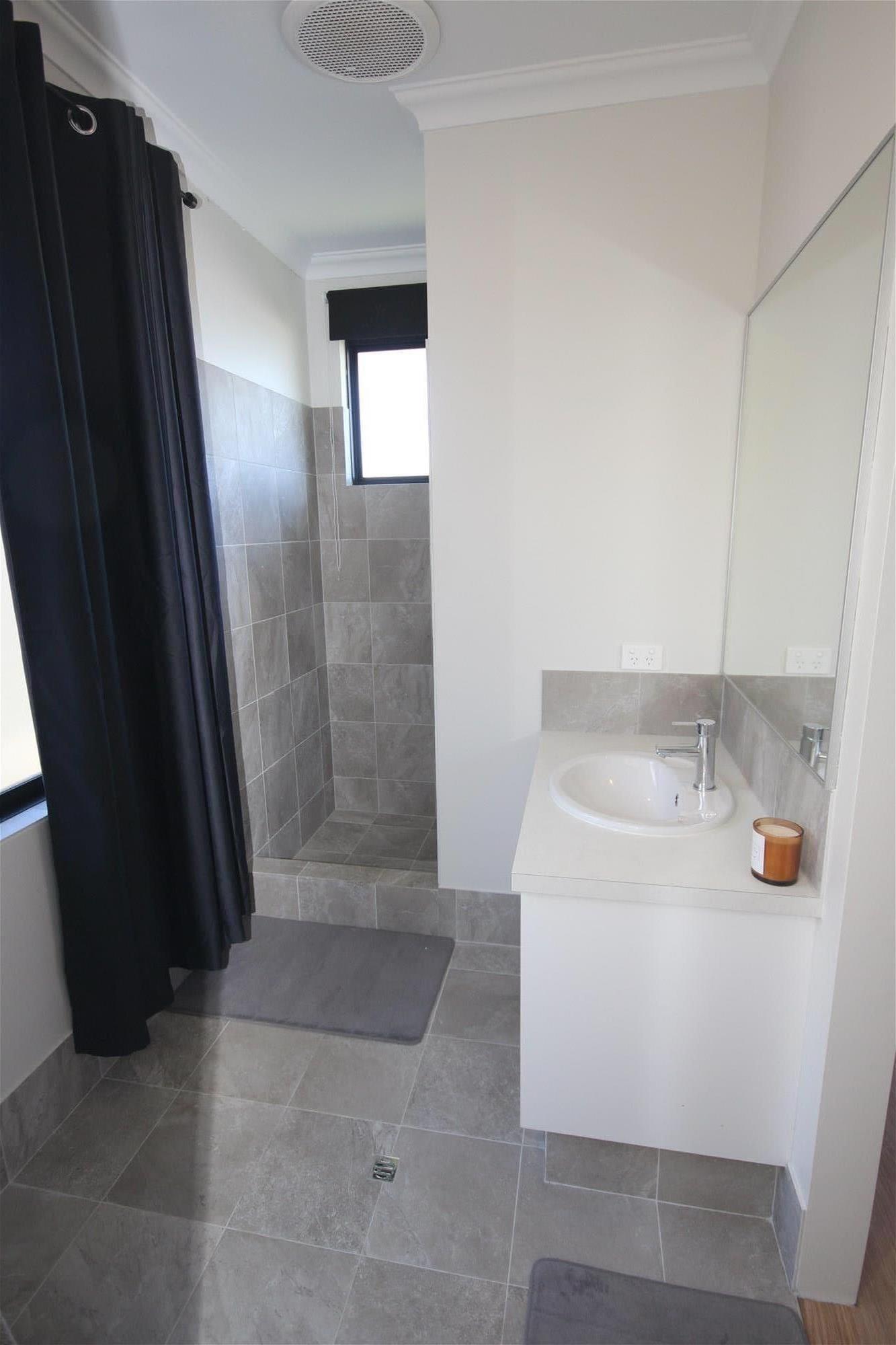 Super Spacious Home 10
