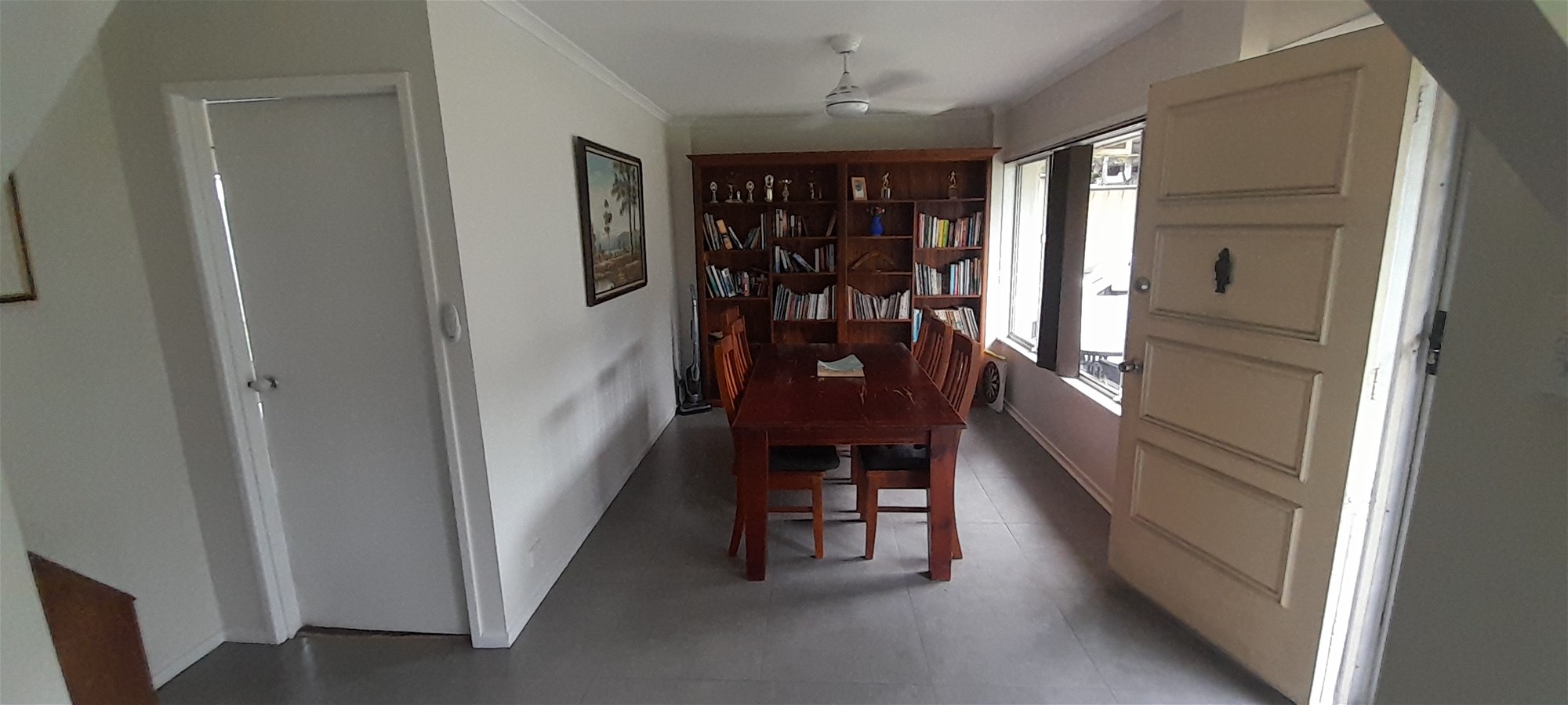 4 Bedroom Home with pool 5
