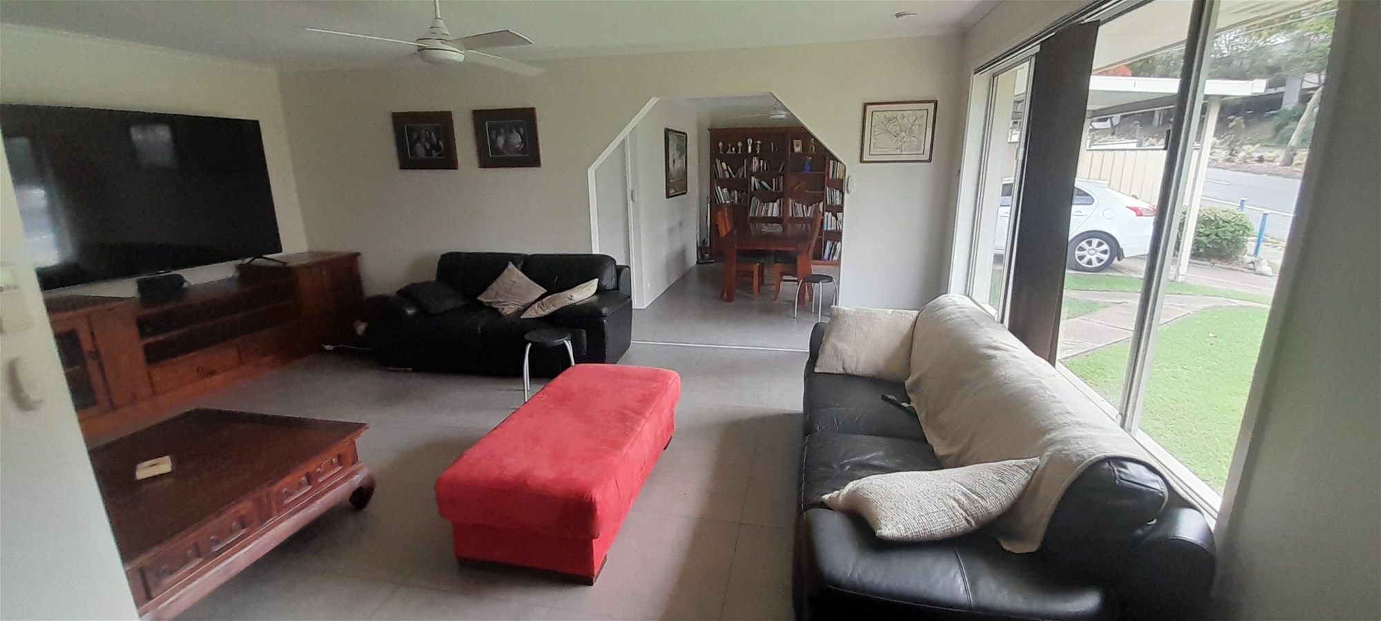 4 Bedroom Home with pool 4