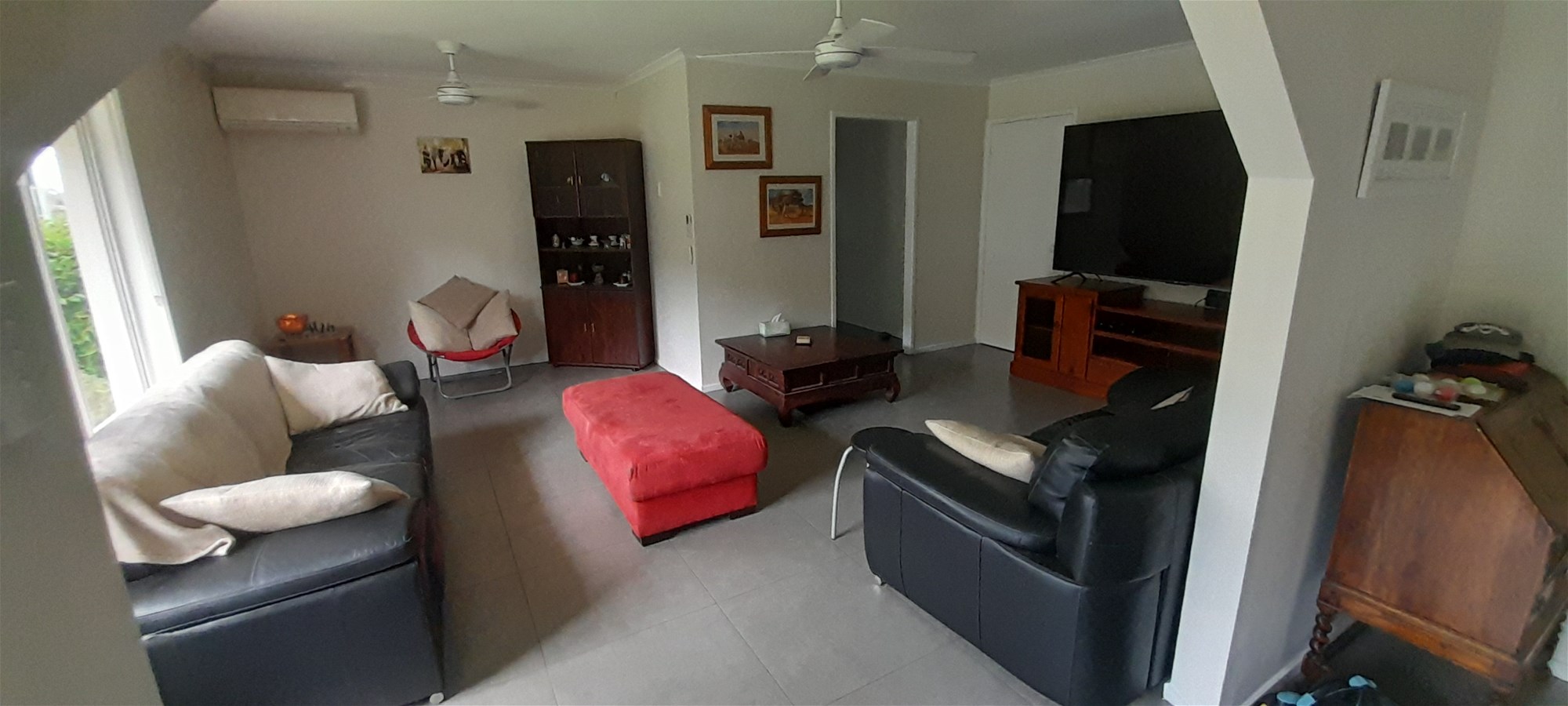 4 Bedroom Home with pool 3