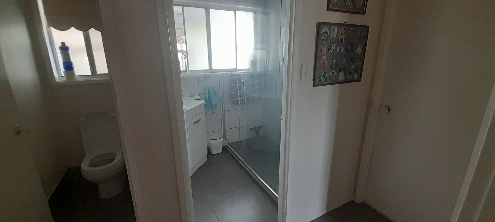 4 Bedroom Home with pool 10