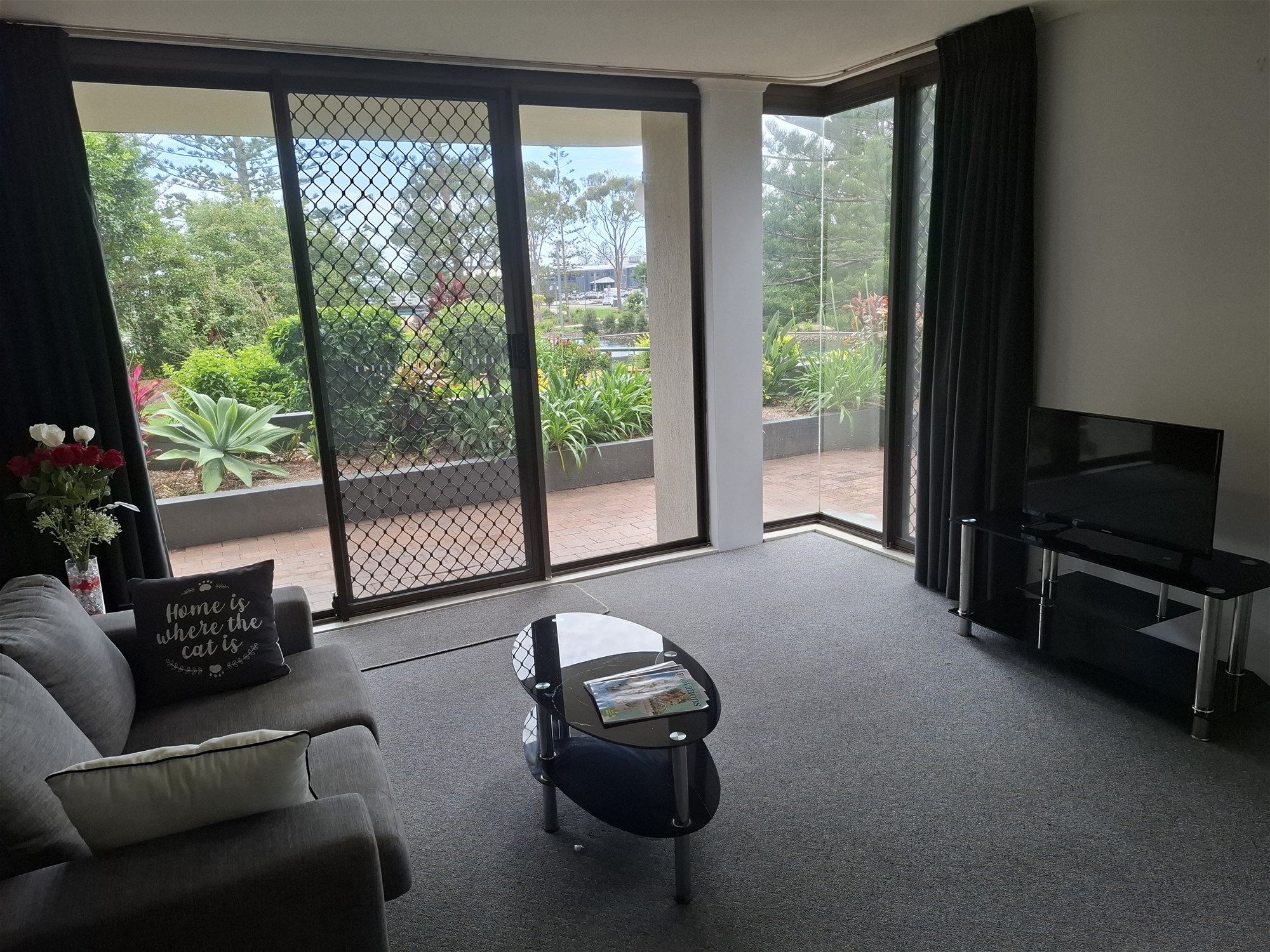 VILLA STYLE APPARTMENT , WALK 6