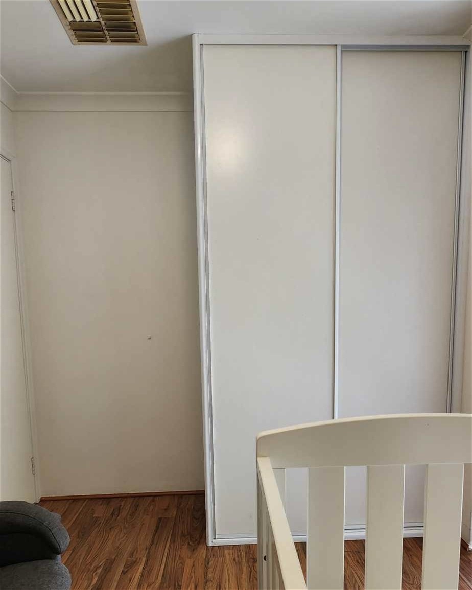 UNDER OFFER 8