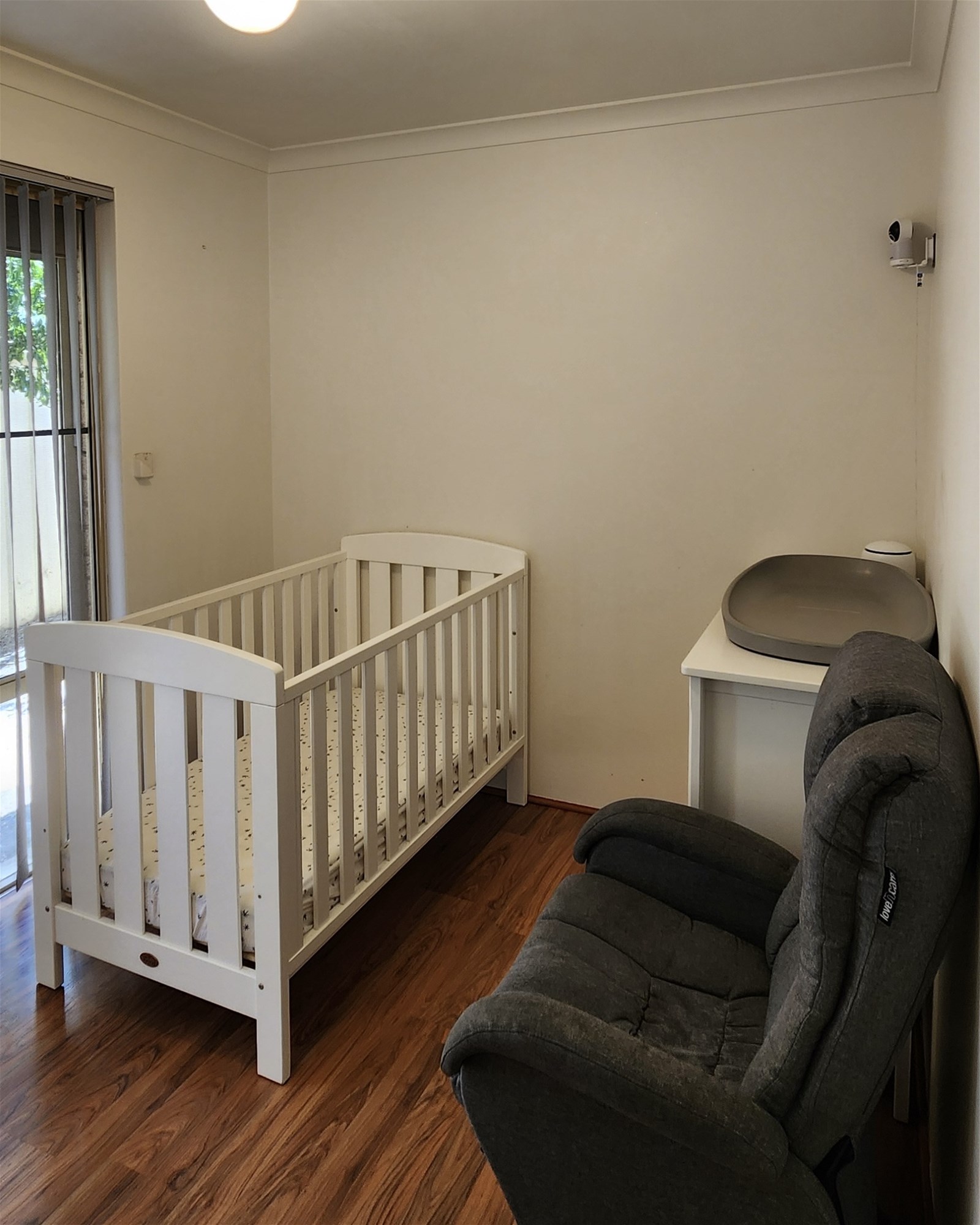 UNDER OFFER 7