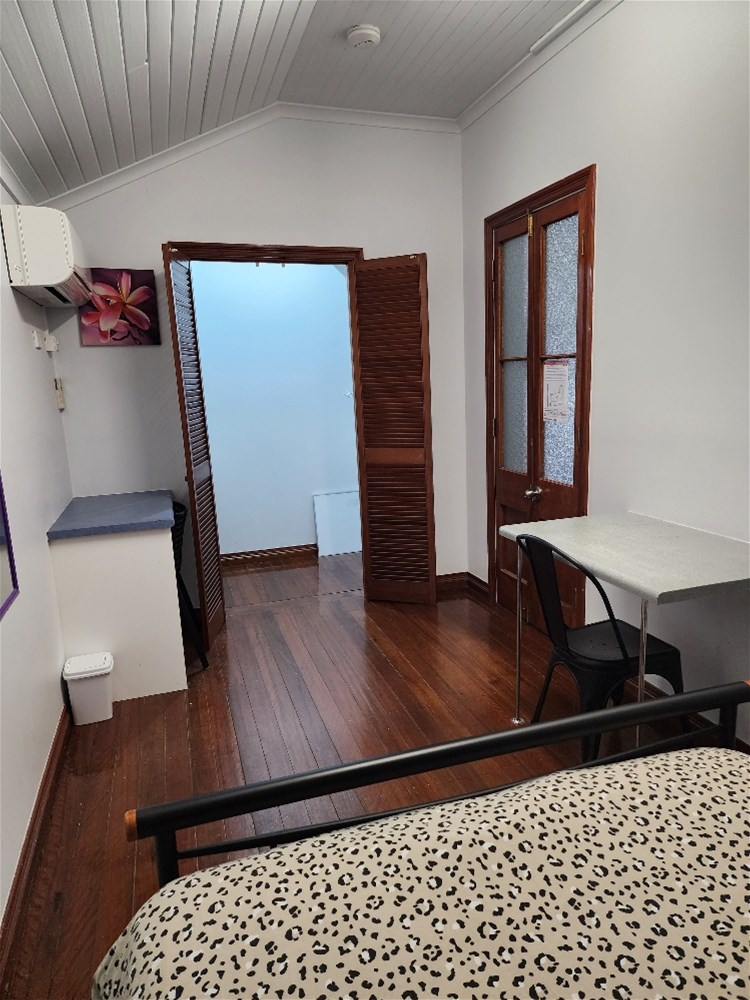 Sharehouse in City of Cairns 14