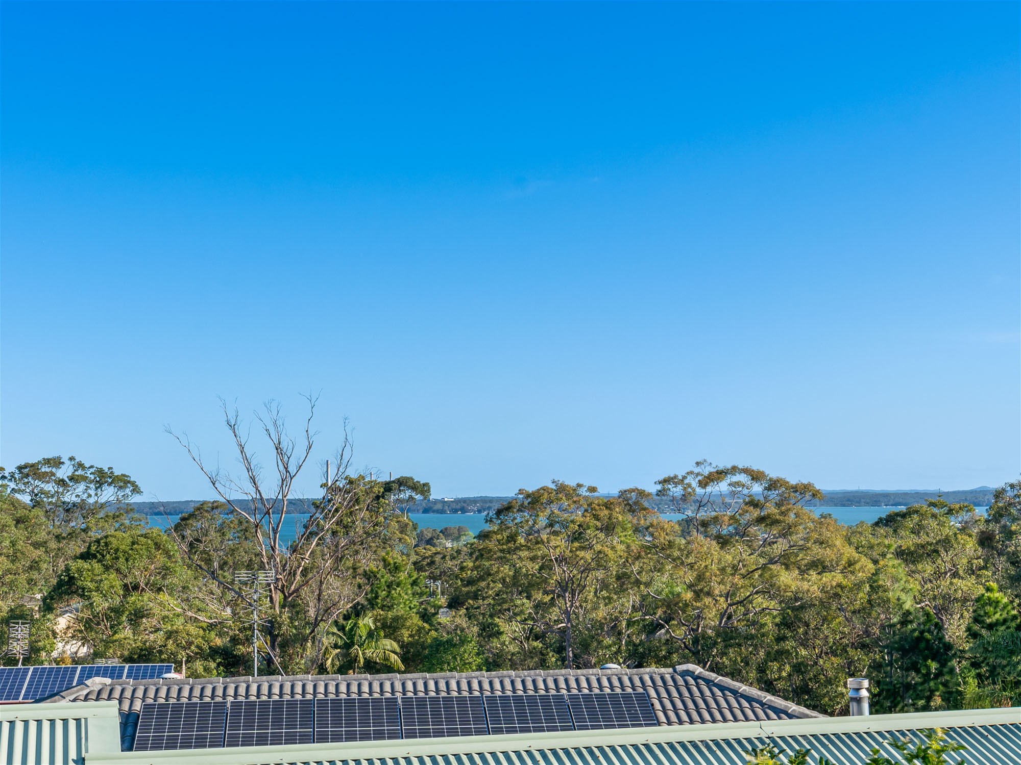 “Stunning Family Home in Mirrabooka: 18