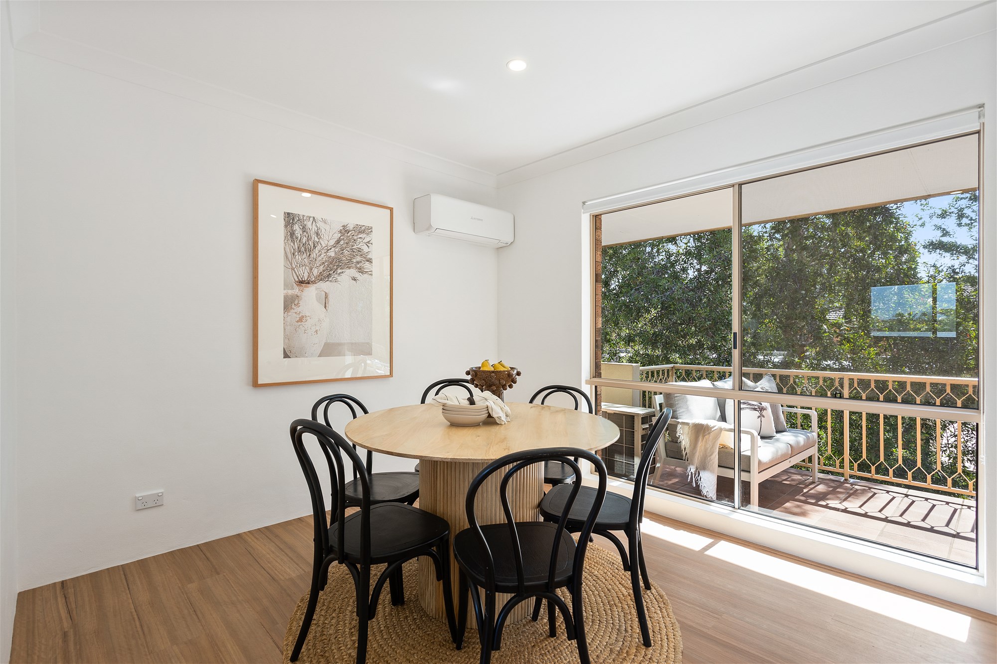 Stunning Apartment in Desirable East 2