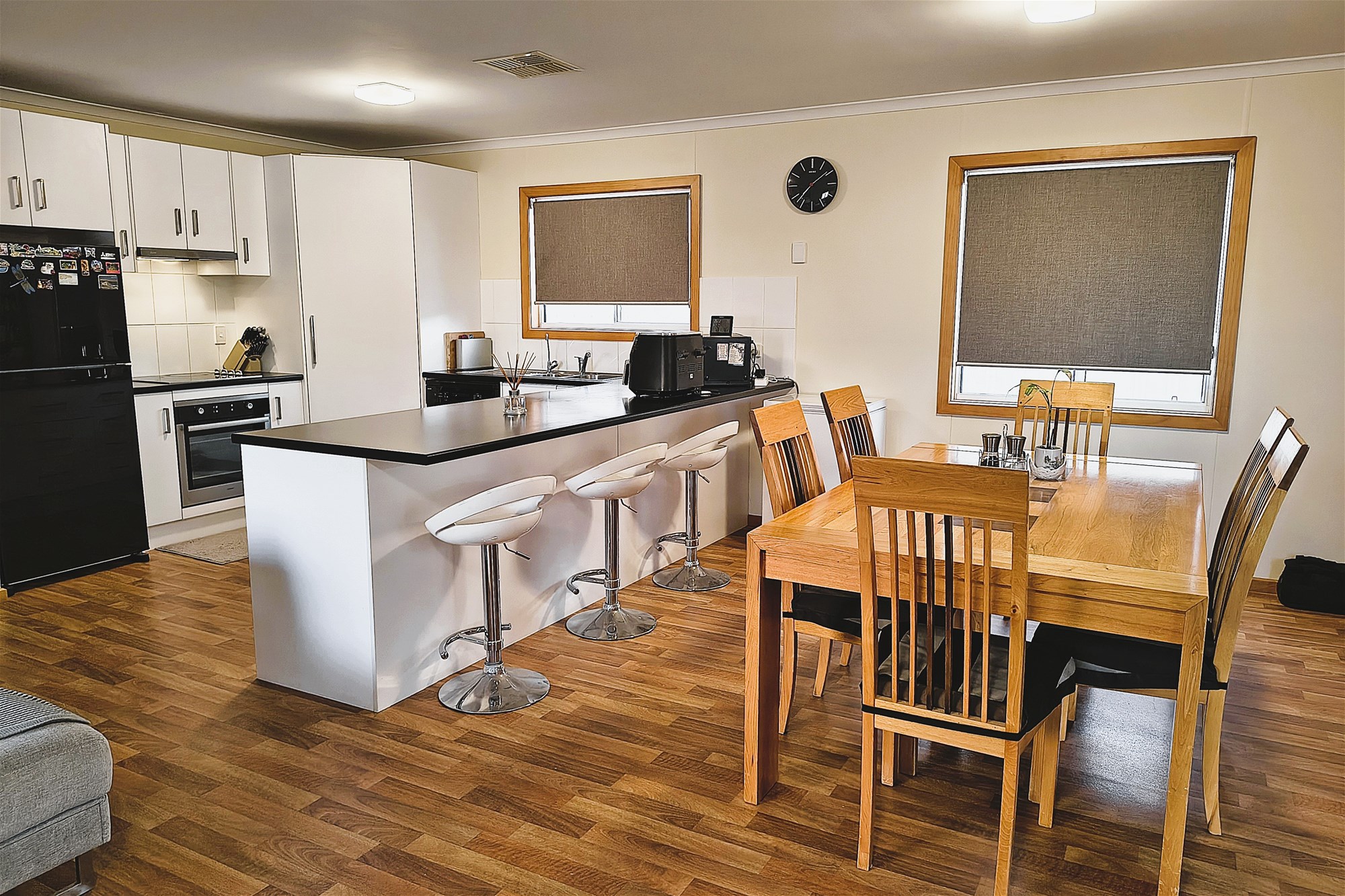 Family Home 4 Bed + 6