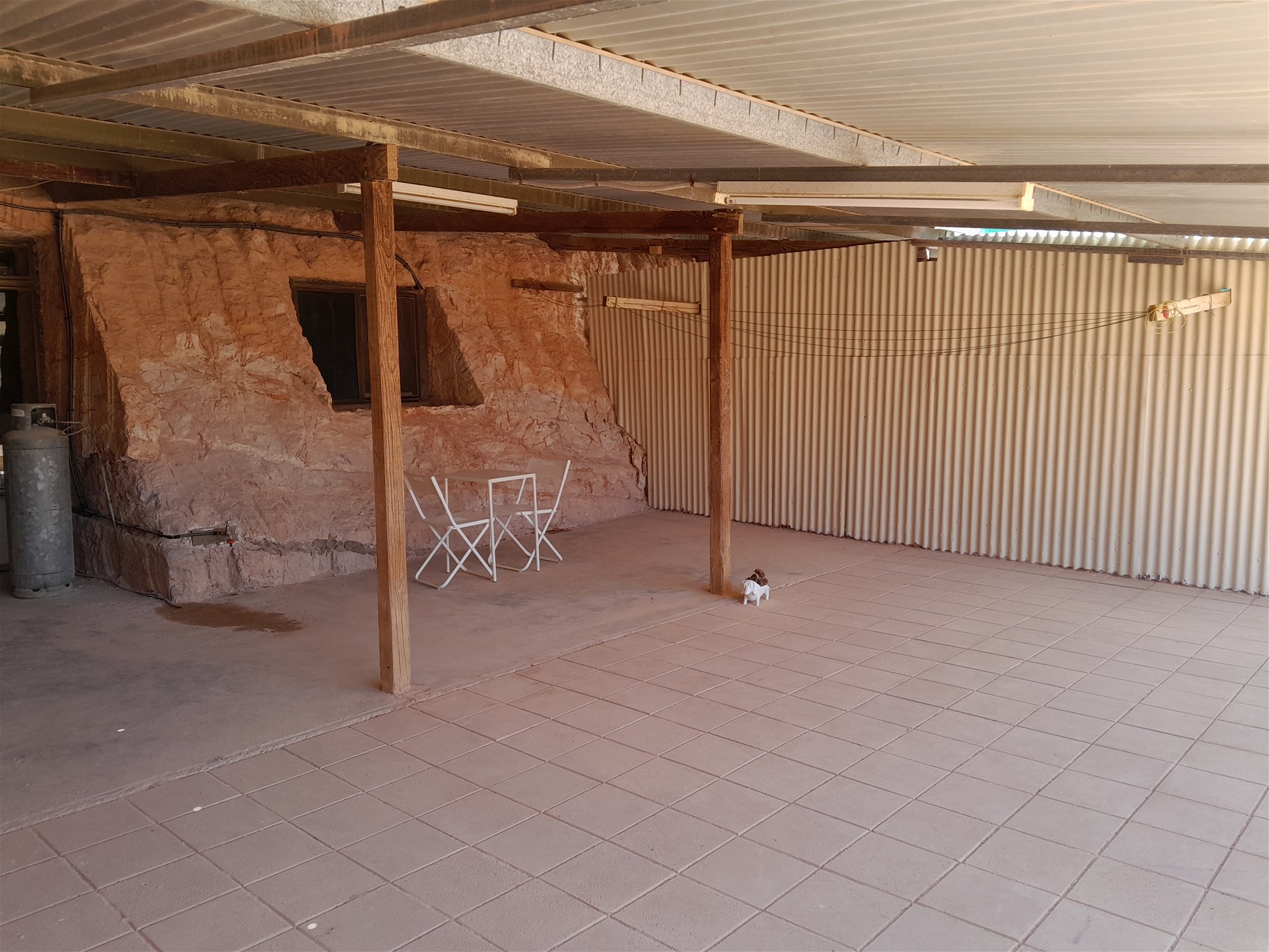 COOBER PEDY DUGOUT – LOT 8