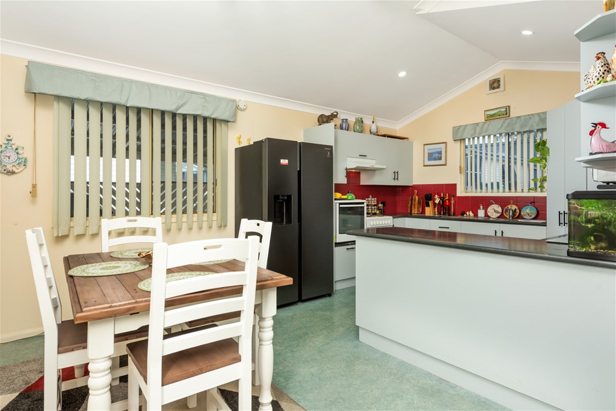 Charming Home in a Peaceful 6