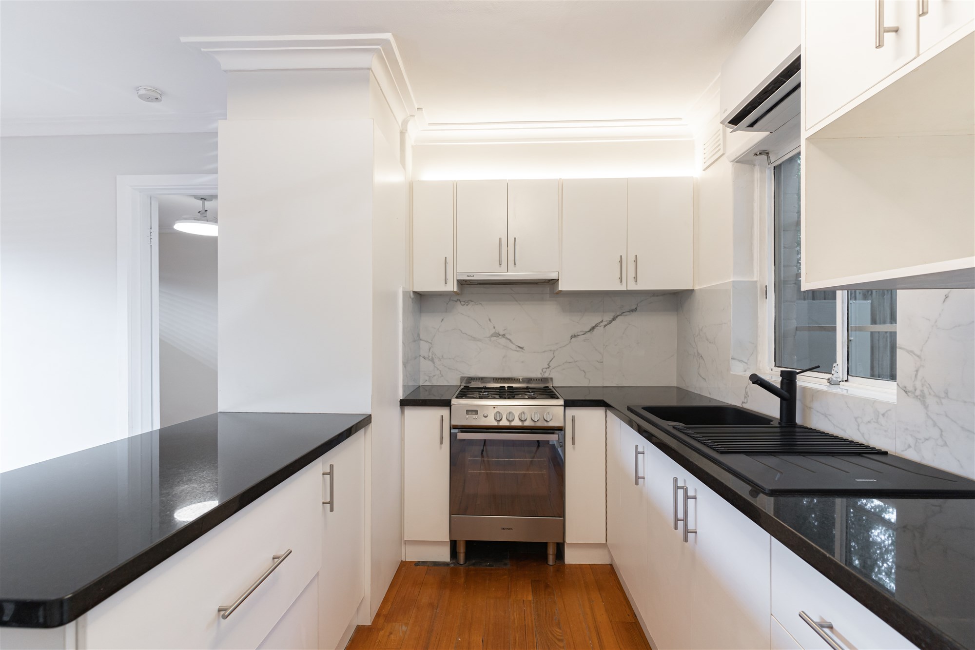 “Natural Light, Low-Maintenance Living in 6