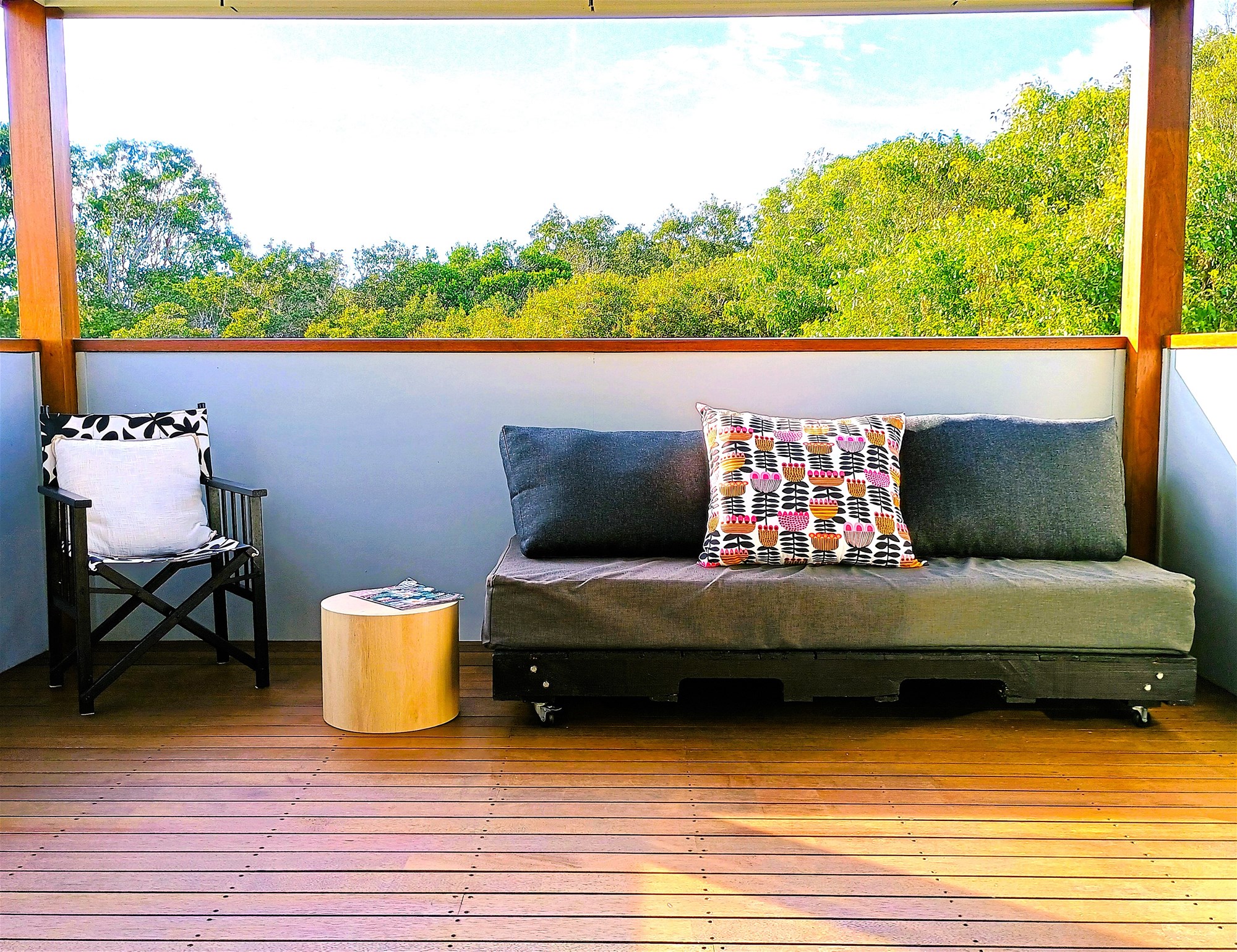 Sparkling new beach house in 7