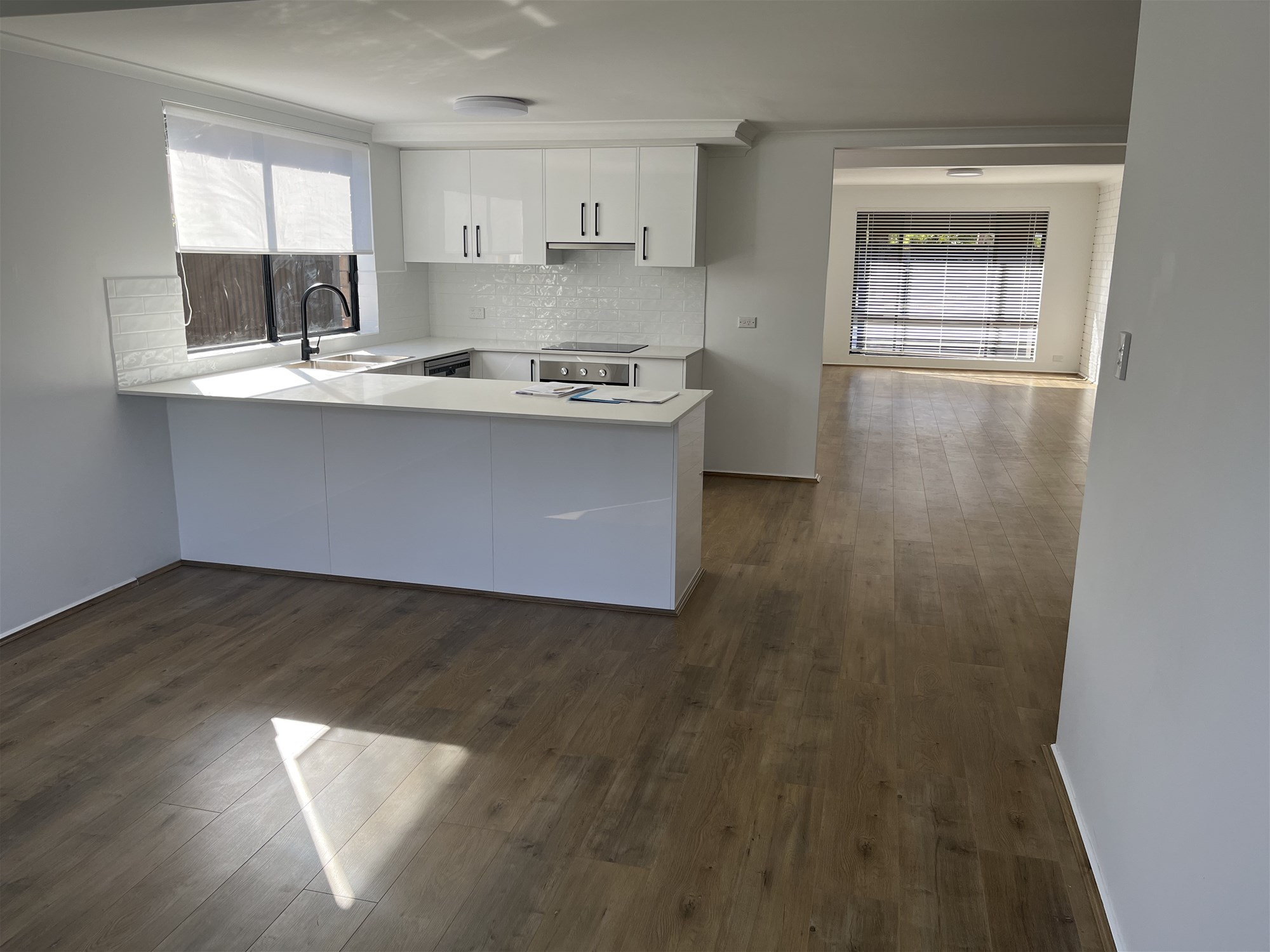 “Modern Semi Detached townhouse in 8