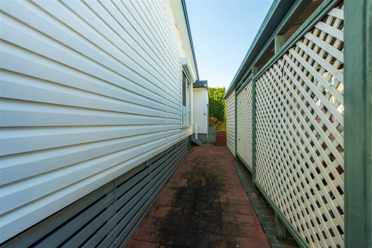 3 bedroom + study in 20