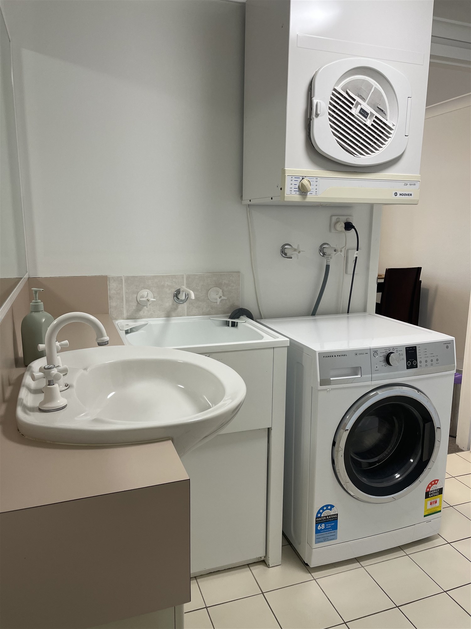 Large lakefront studio apartment at 6