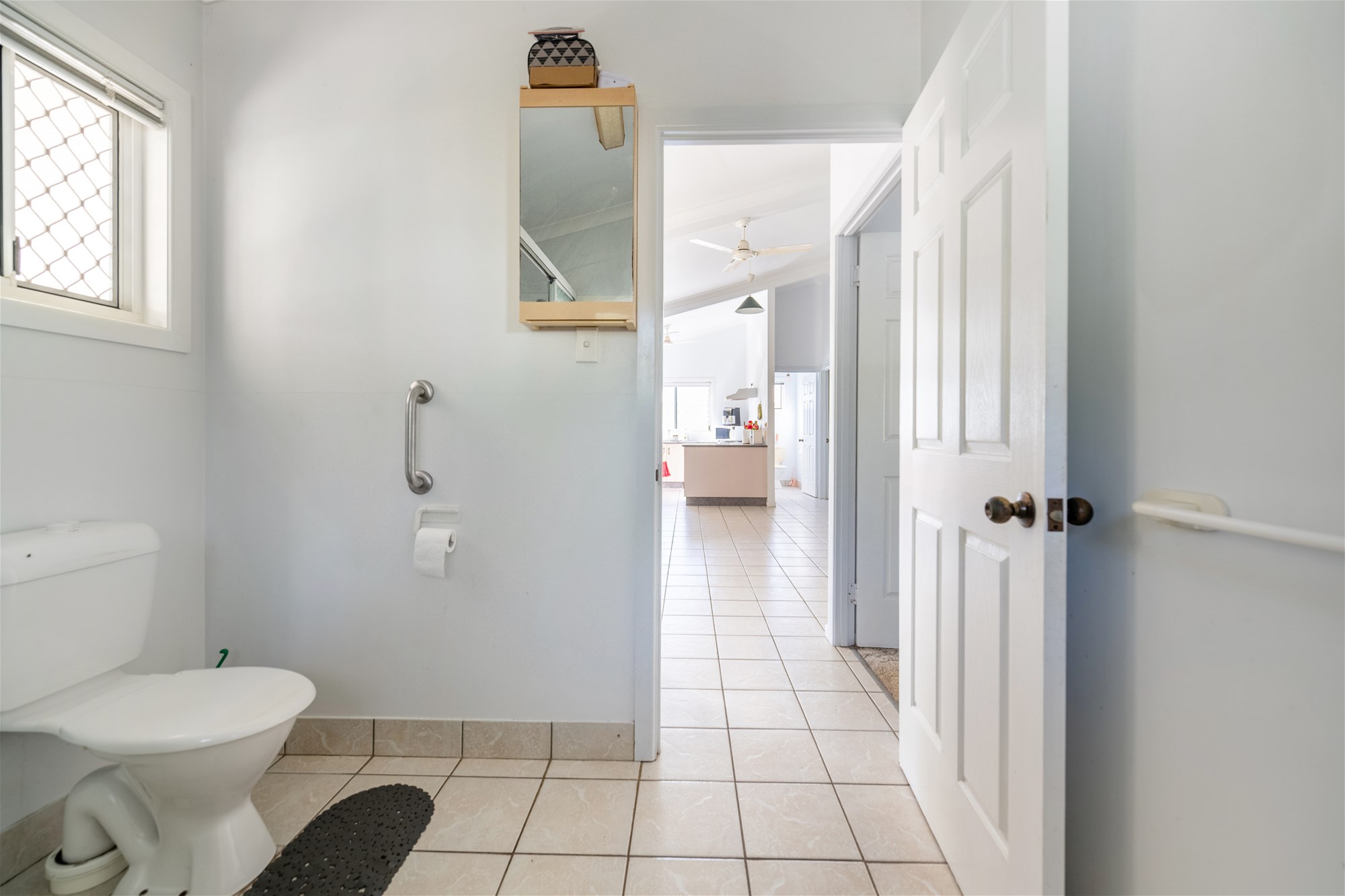 Beautiful Family Home on Acreage 14