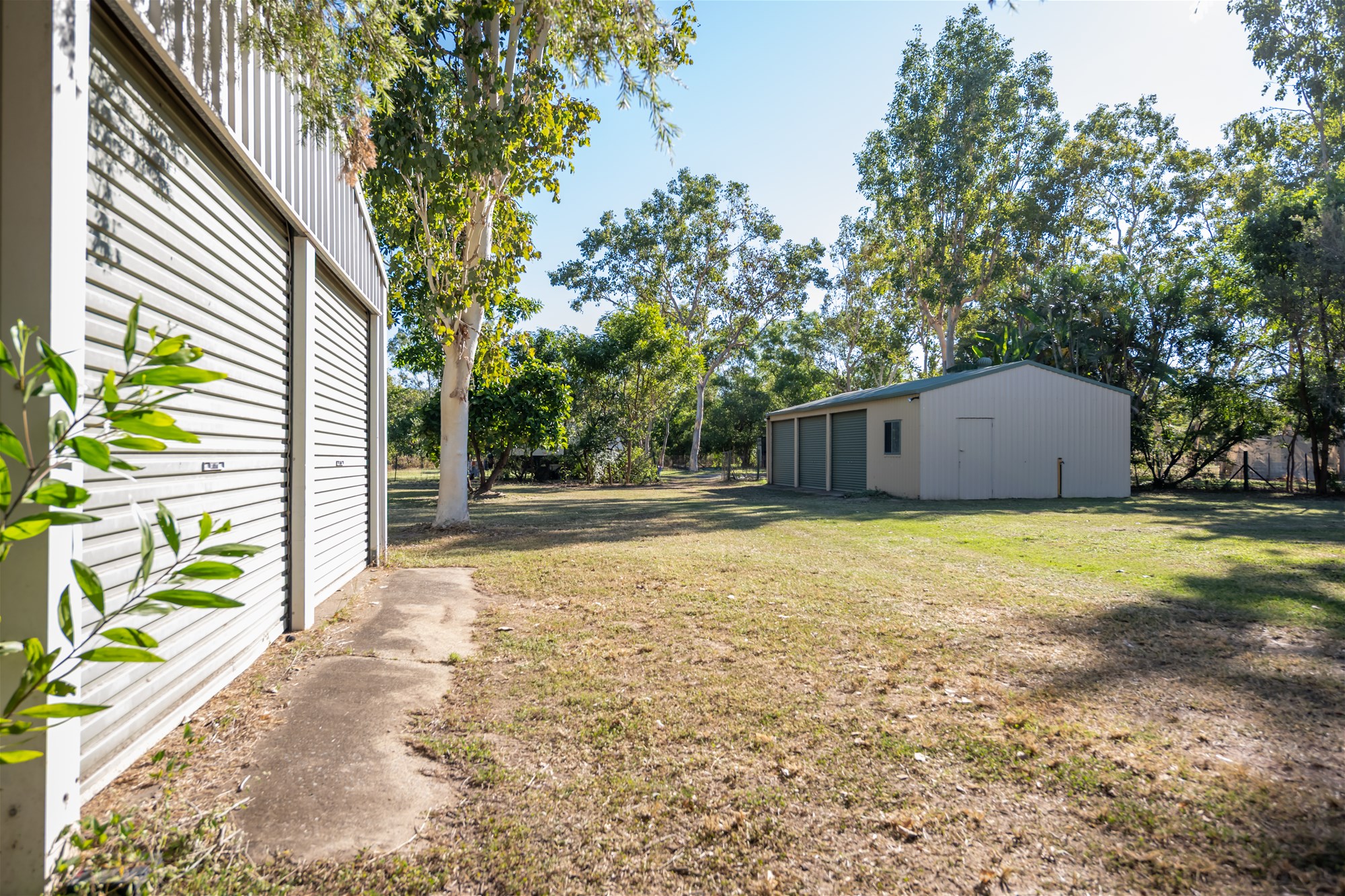 Beautiful Family Home on Acreage 28