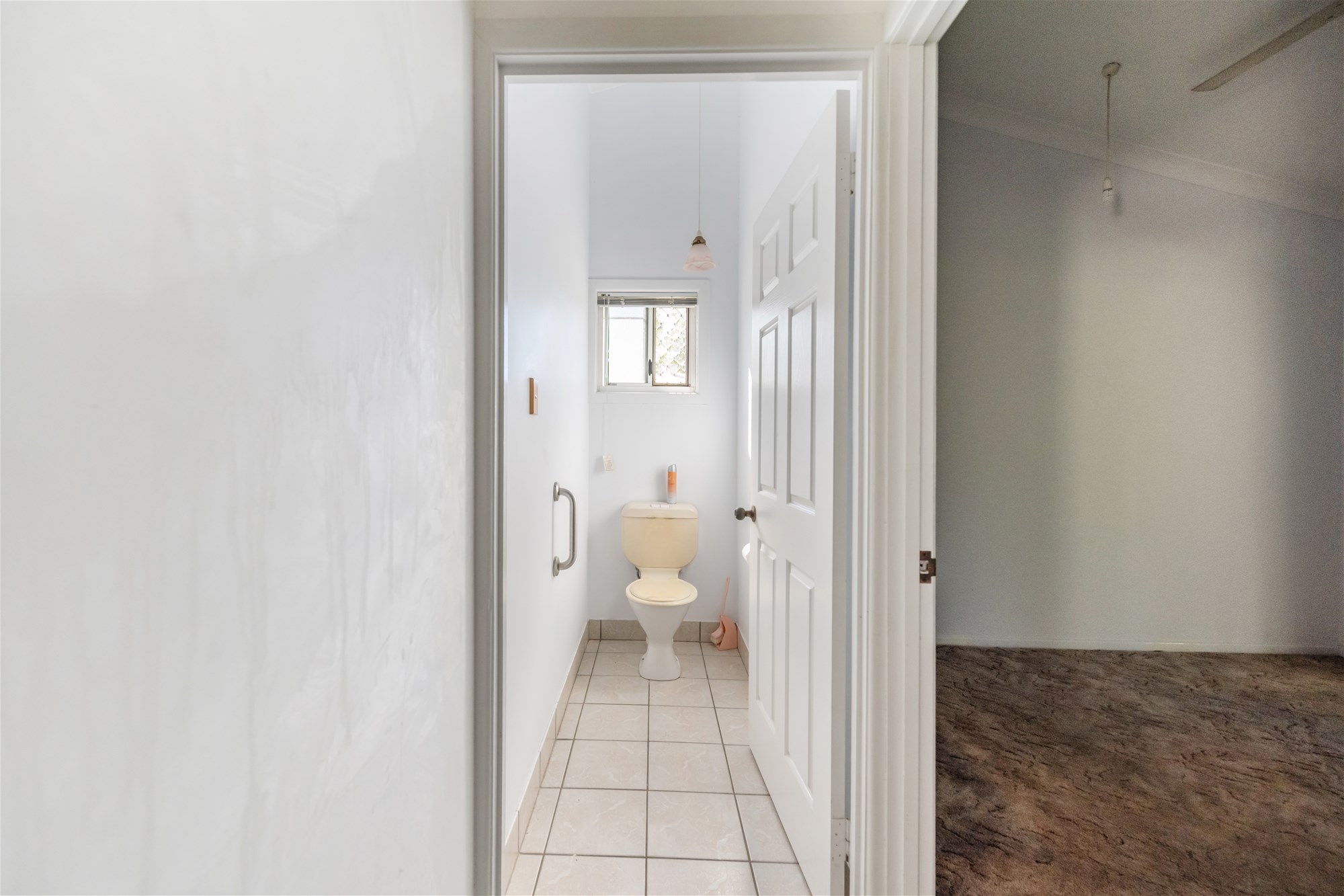 Beautiful Family Home on Acreage 19
