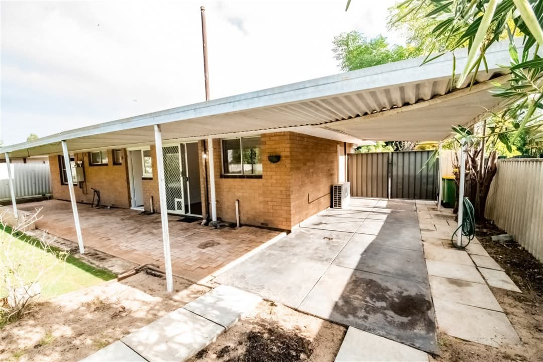 Beautiful family home or investors 14